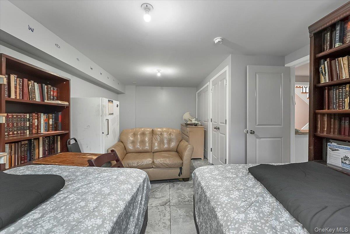 43 Freeland Street, Monroe, NY 10950