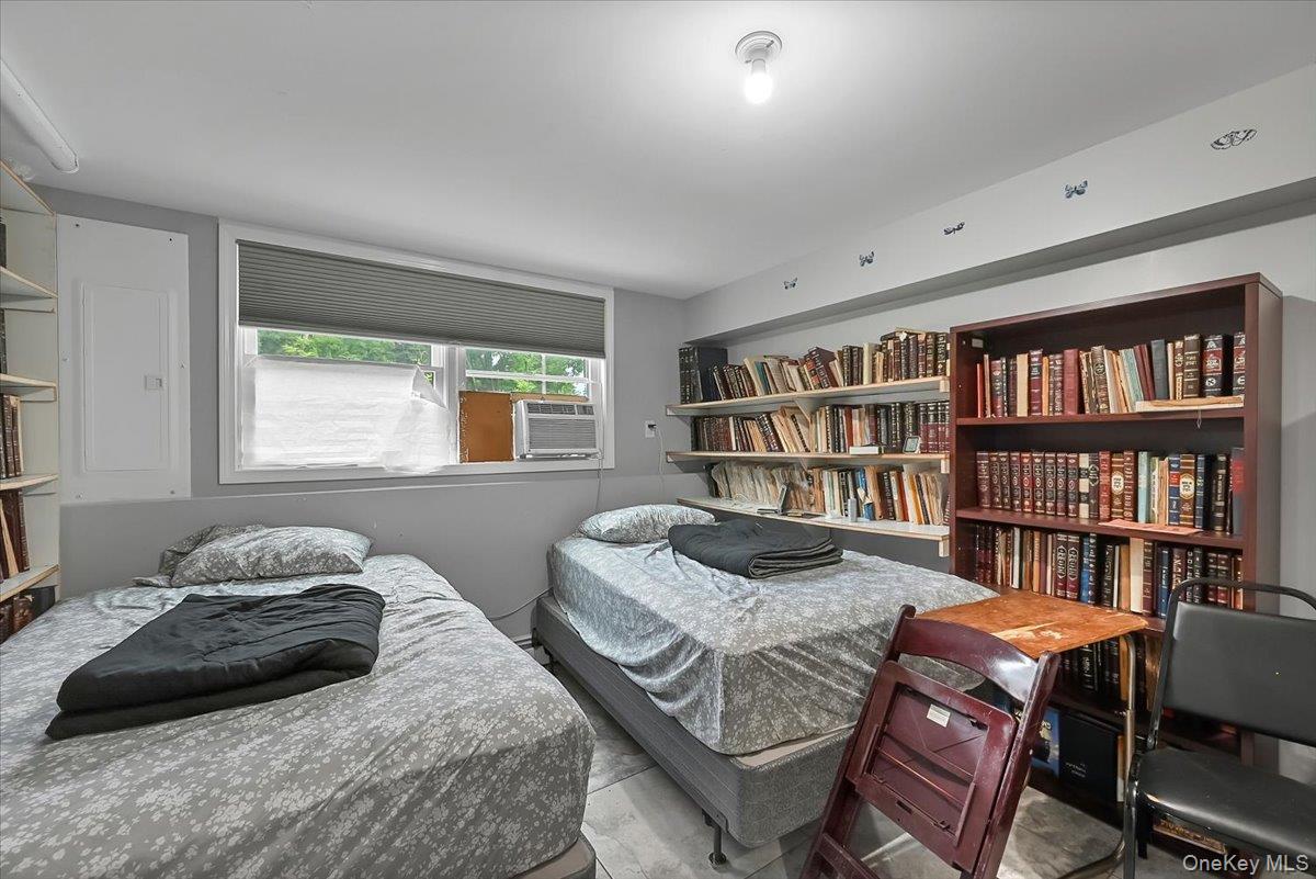 43 Freeland Street, Monroe, NY 10950