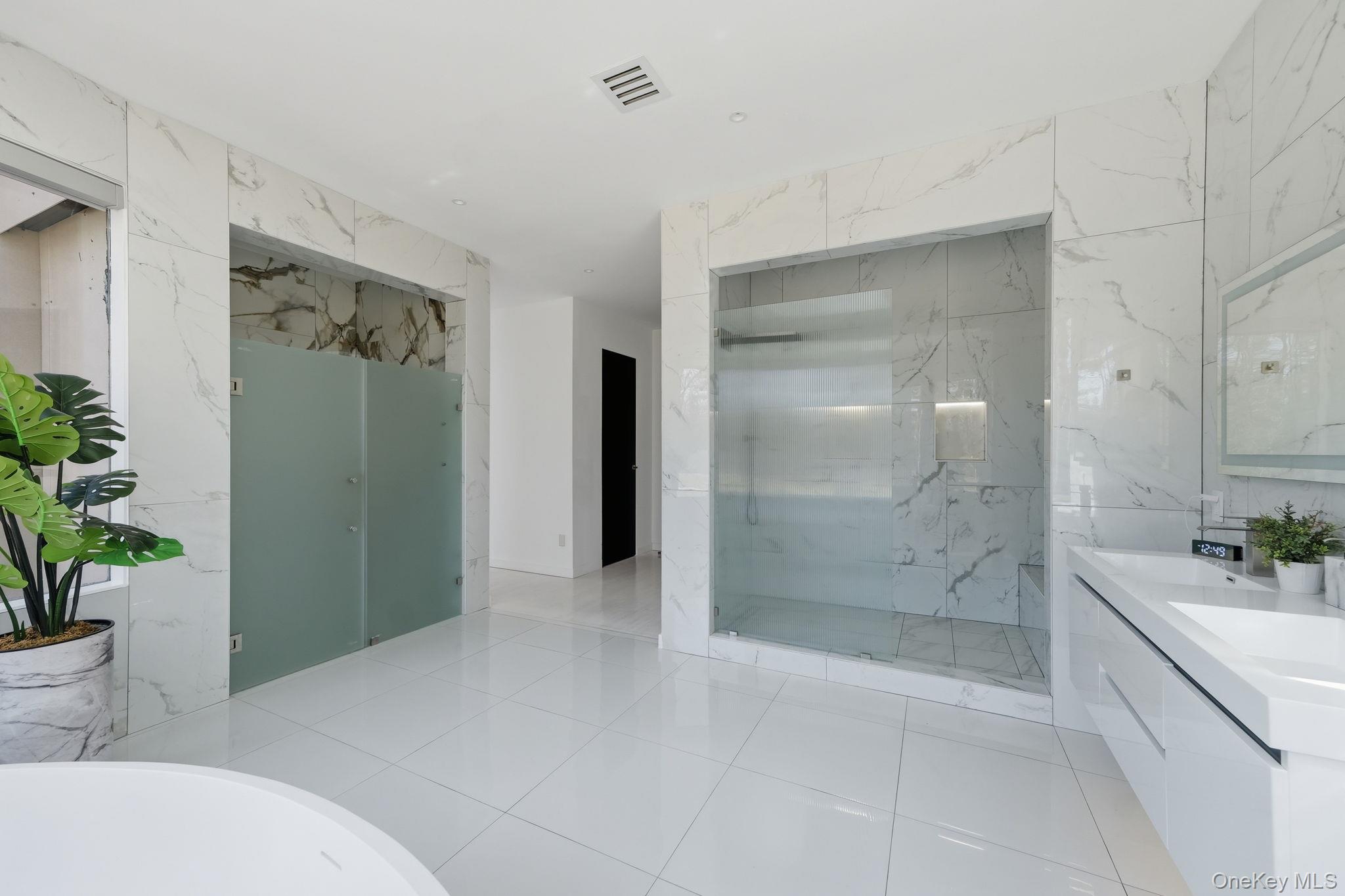 31 Chestnut Hill Drive, Upper Brookville, NY 11771