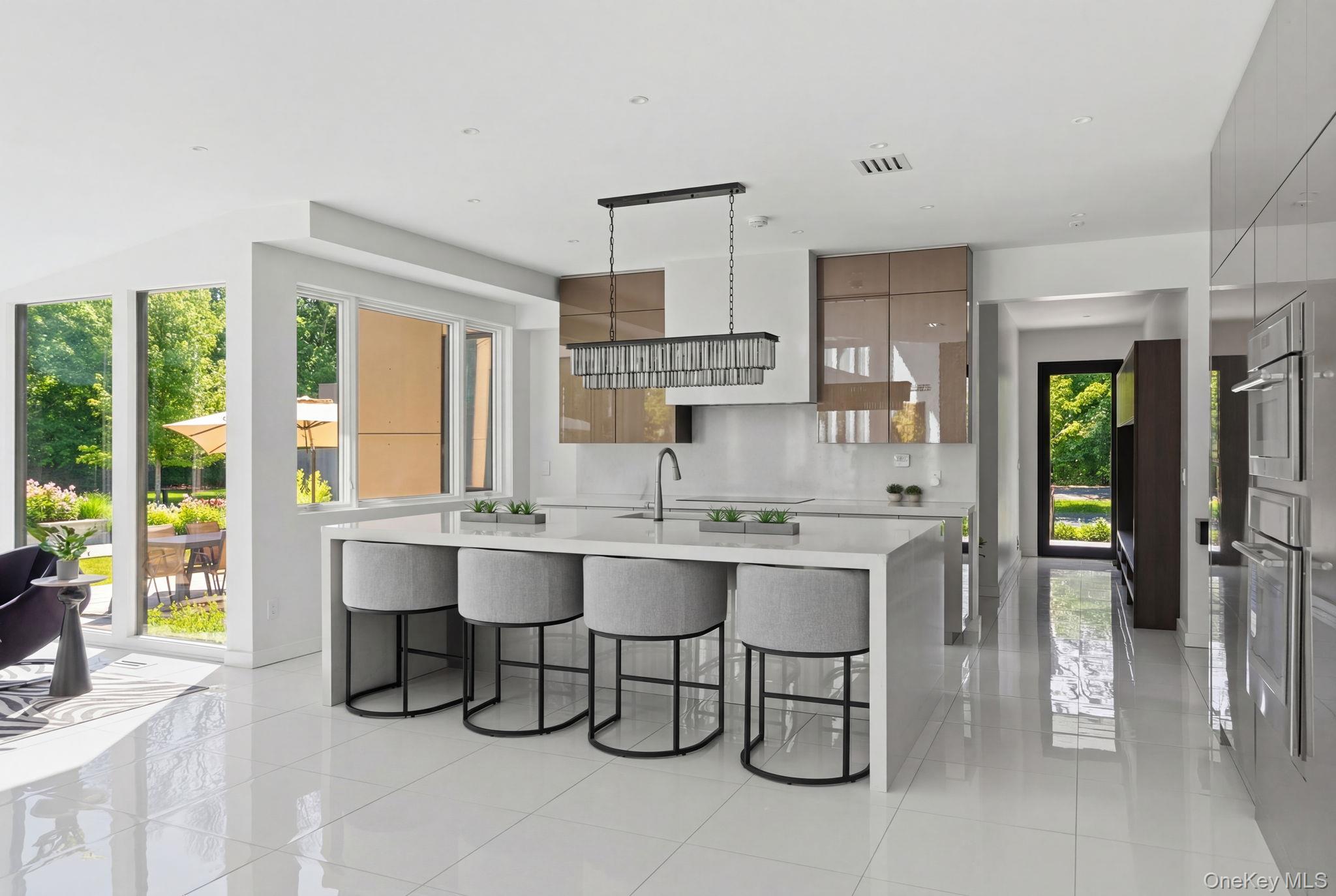 31 Chestnut Hill Drive, Upper Brookville, NY 11771