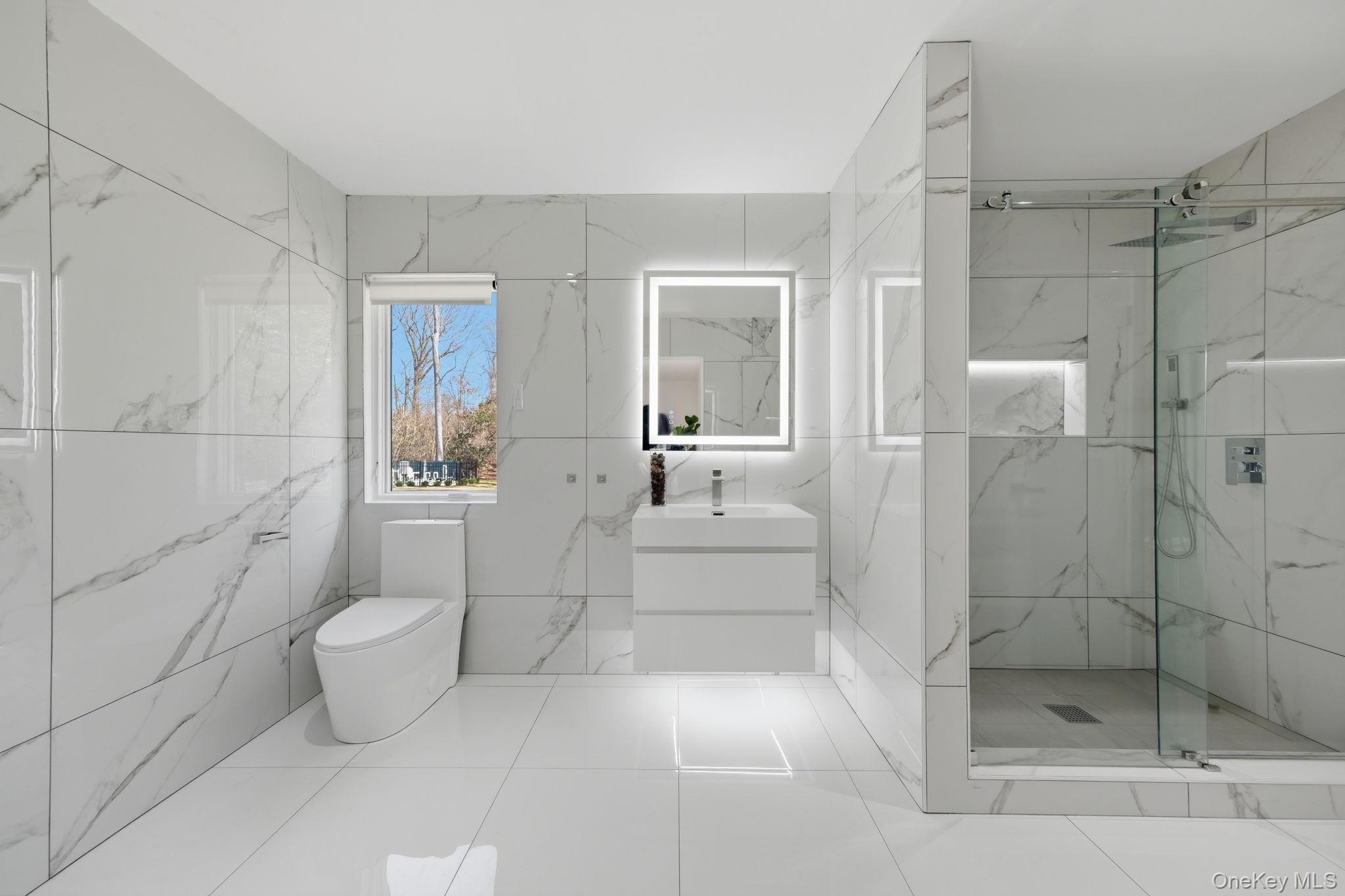 31 Chestnut Hill Drive, Upper Brookville, NY 11771