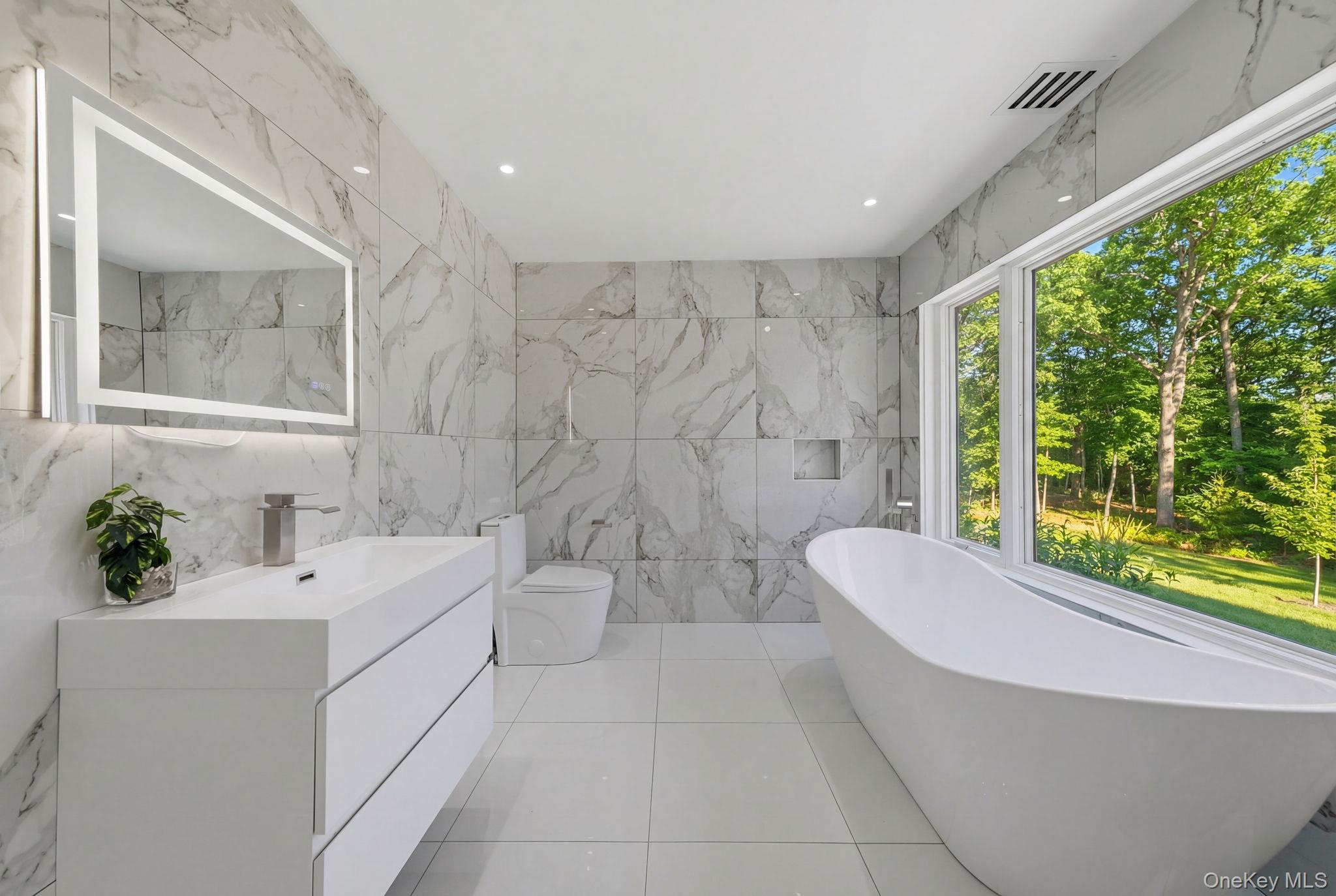 31 Chestnut Hill Drive, Upper Brookville, NY 11771