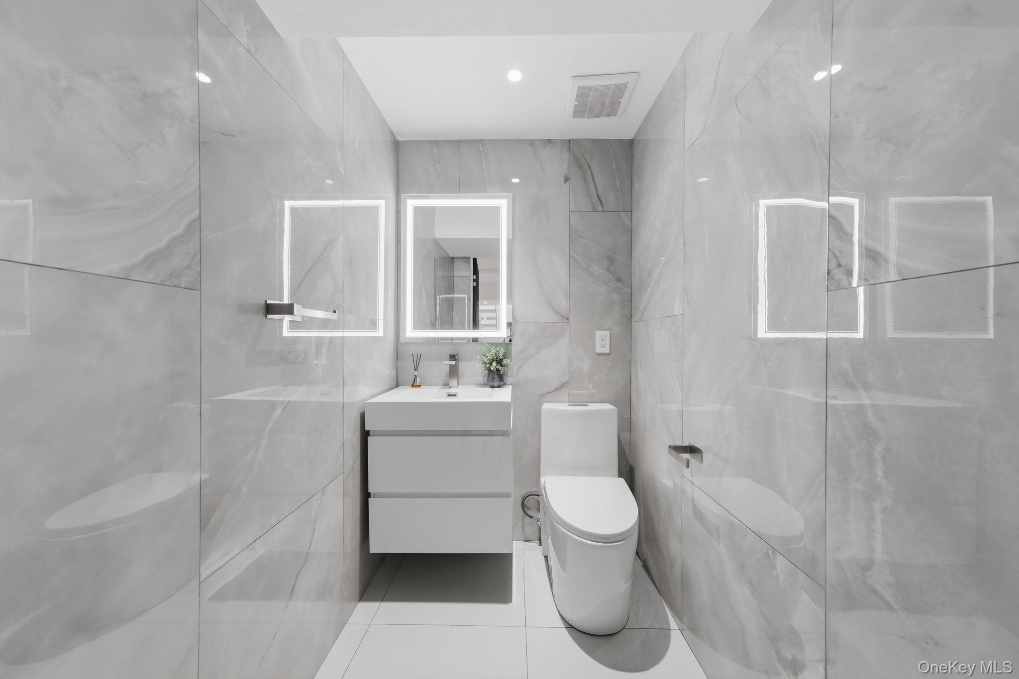 31 Chestnut Hill Drive, Upper Brookville, NY 11771