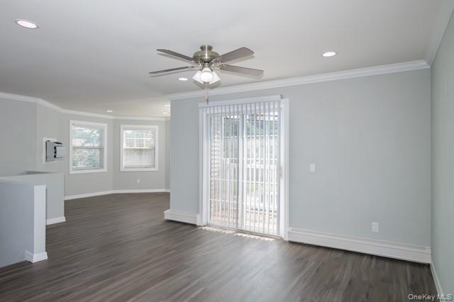 55 Fifth Avenue # 01, Bay Shore, NY 11706