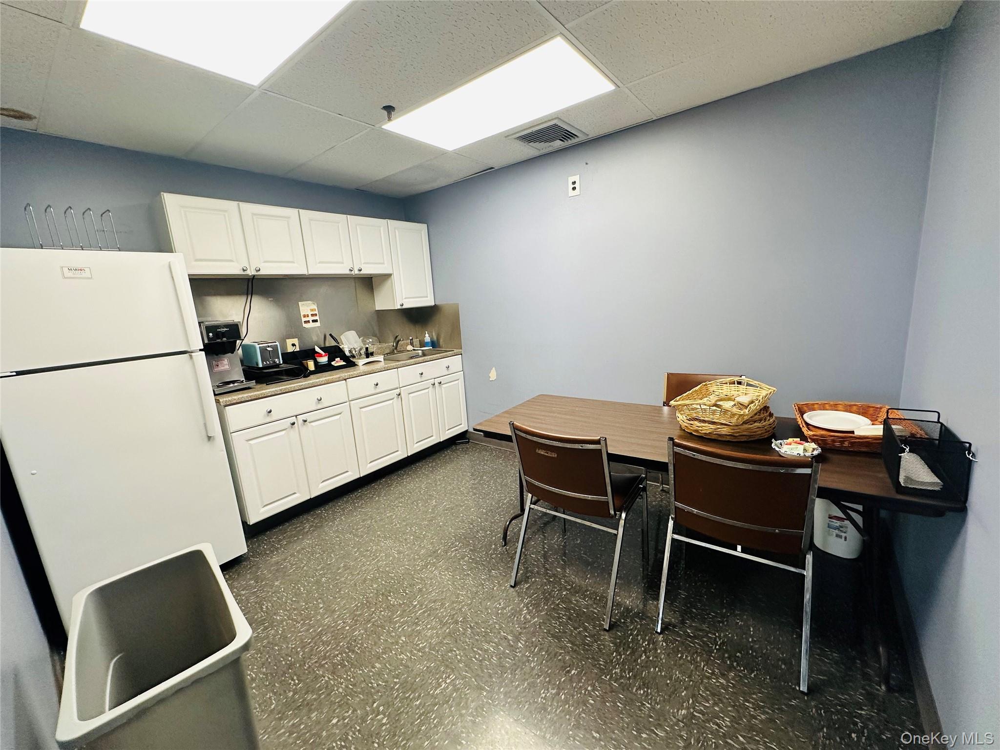 95 State Street, Westbury, NY 11590