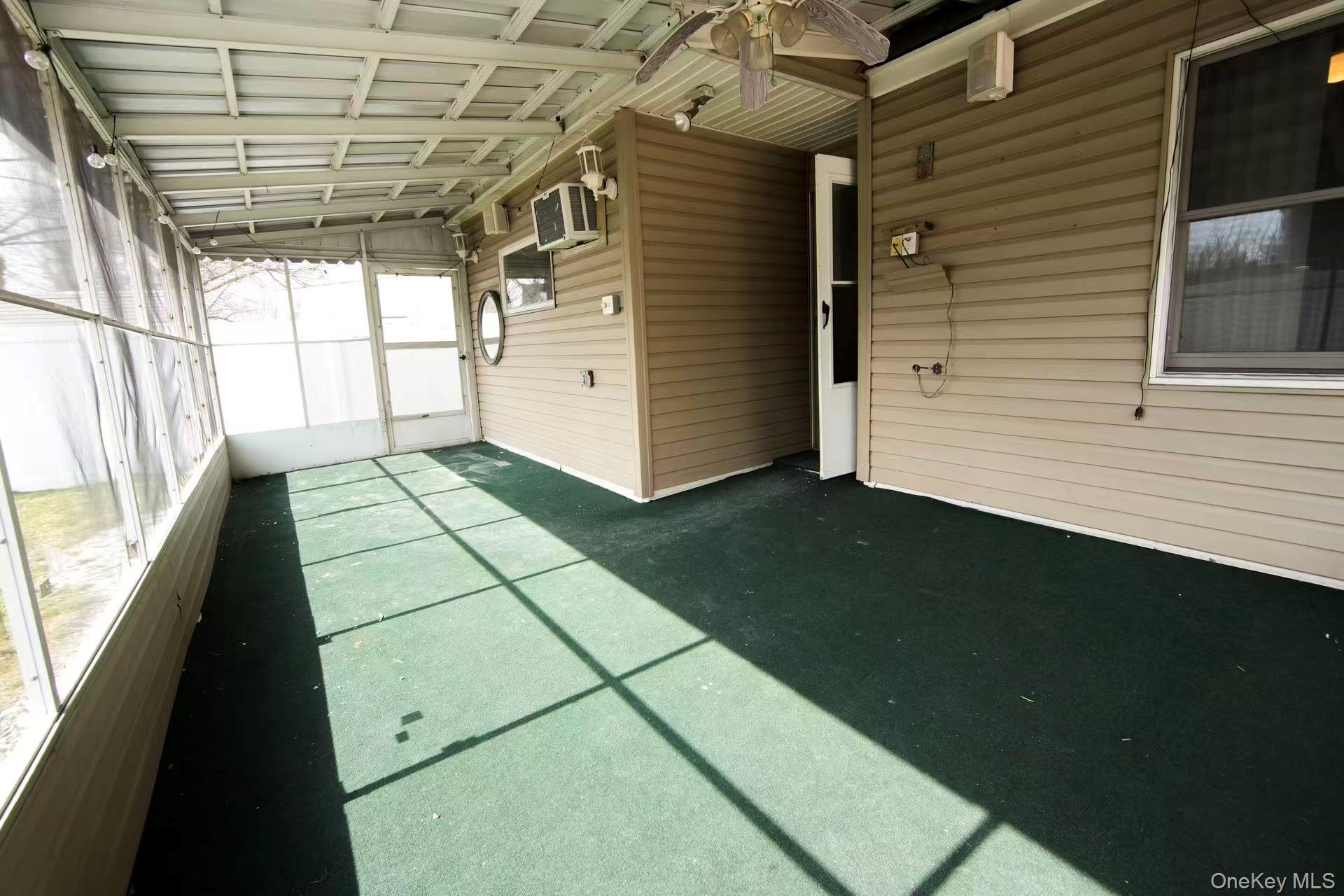 32 Needle Lane, Levittown, NY 11756