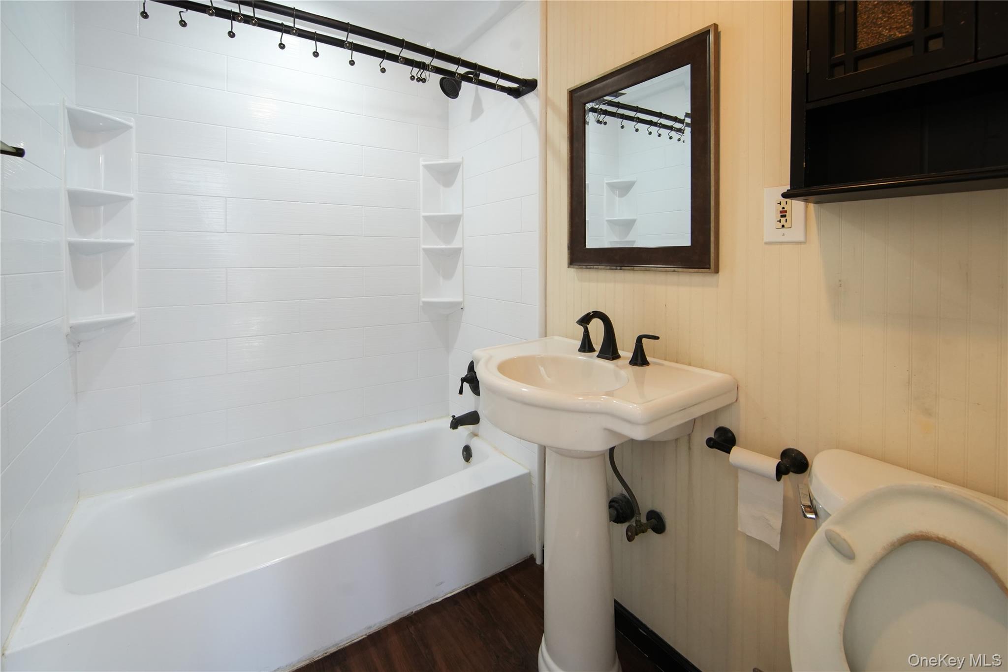 32 Needle Lane, Levittown, NY 11756