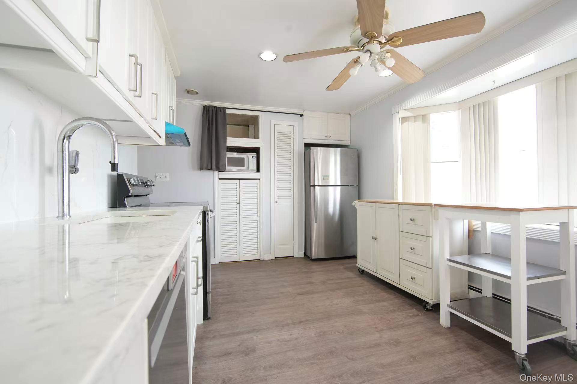 32 Needle Lane, Levittown, NY 11756