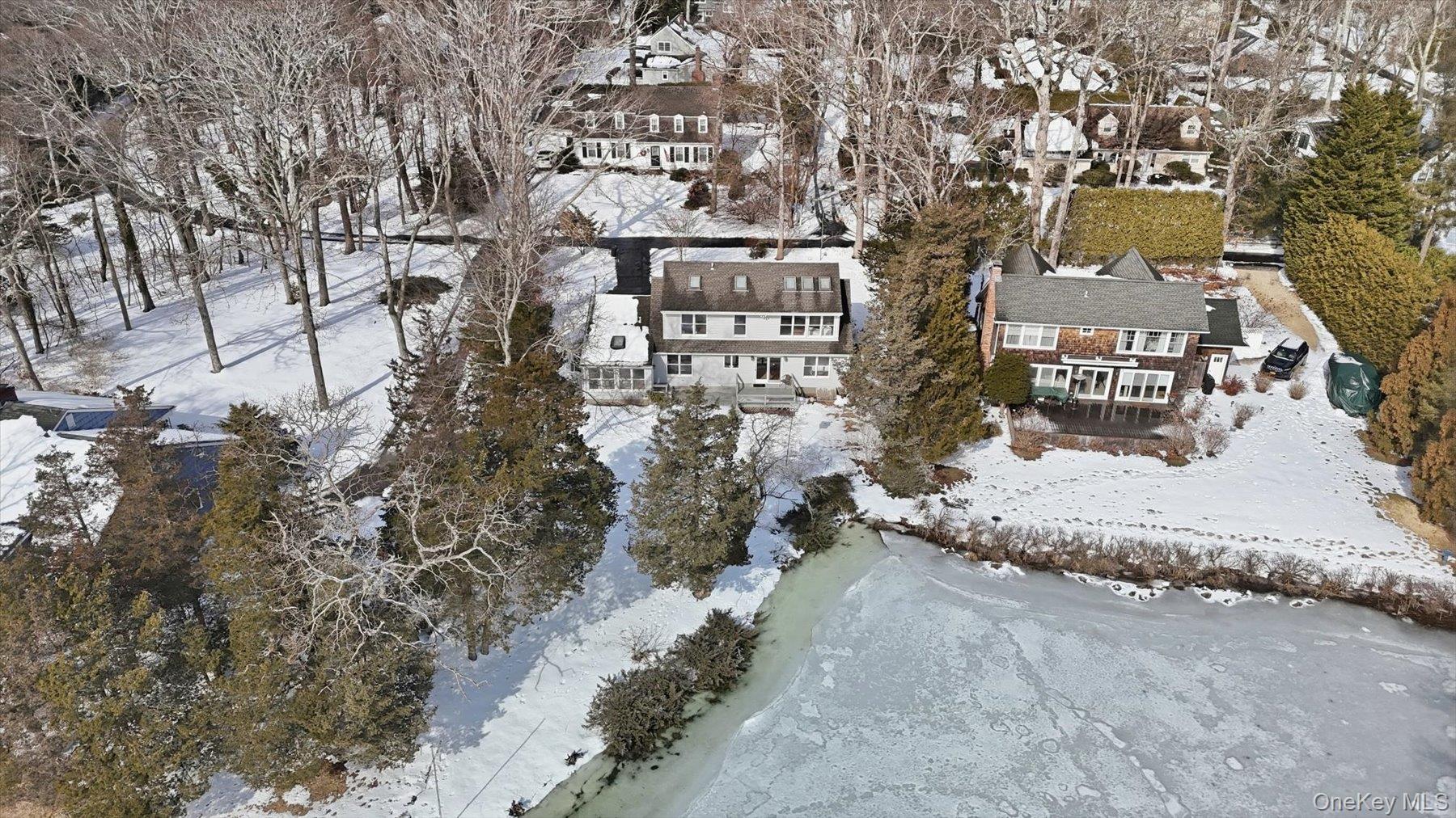 55 Leafy Way, Aquebogue, NY 11931