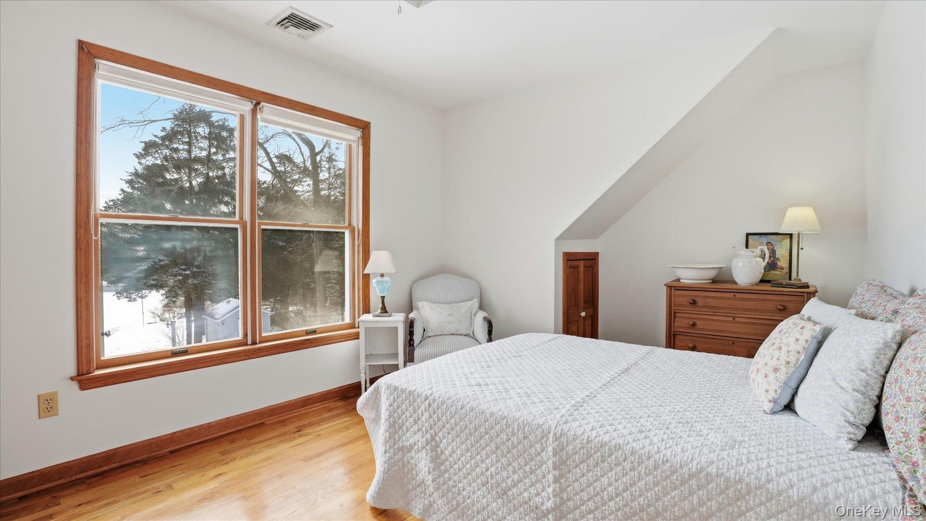 55 Leafy Way, Aquebogue, NY 11931