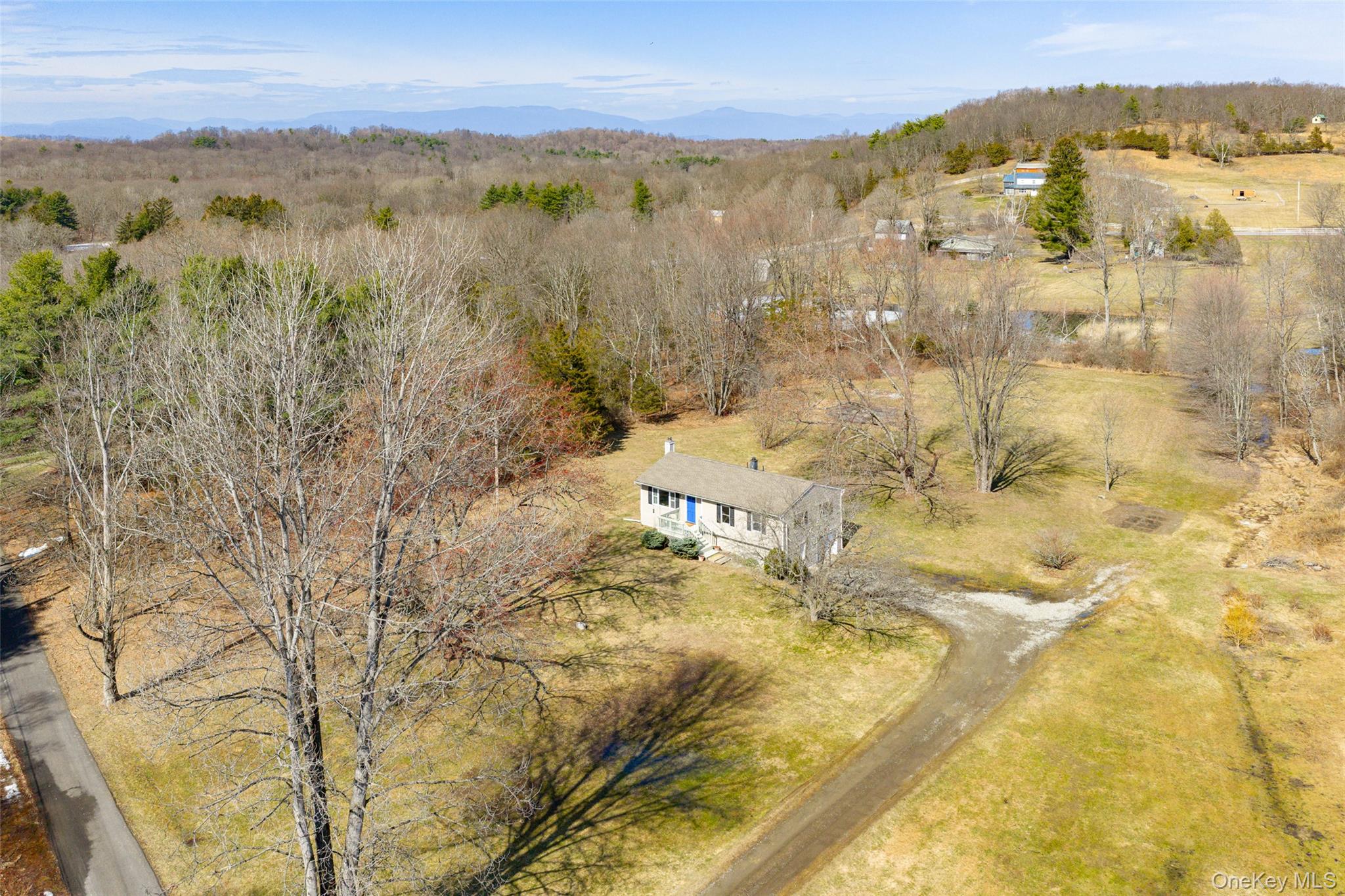 9 Ferrara Drive, Rhinebeck, NY 12572