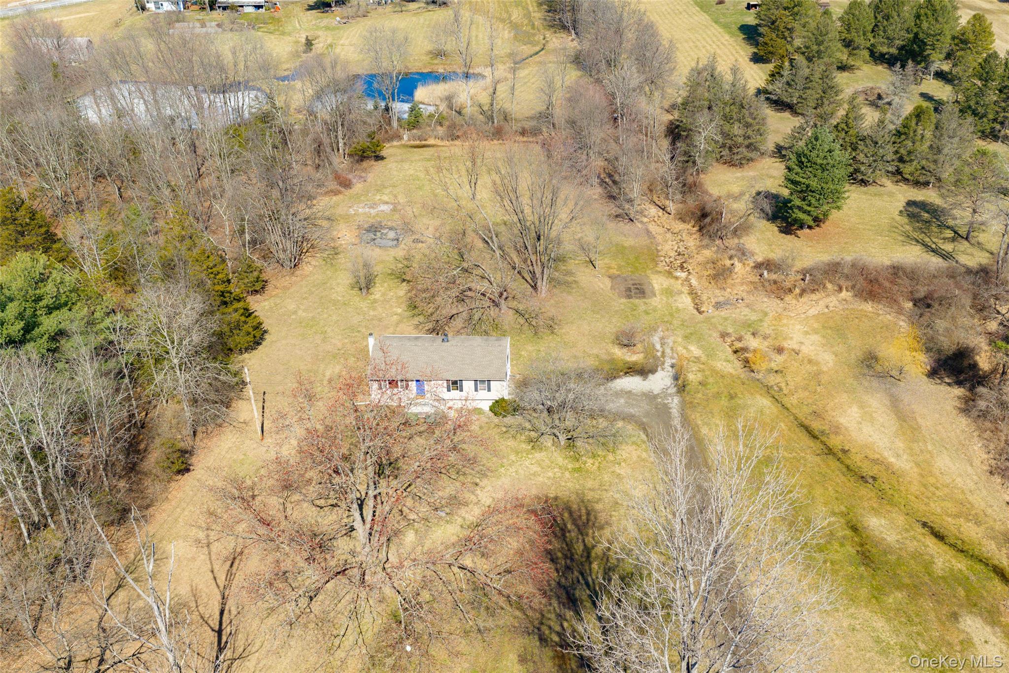 9 Ferrara Drive, Rhinebeck, NY 12572