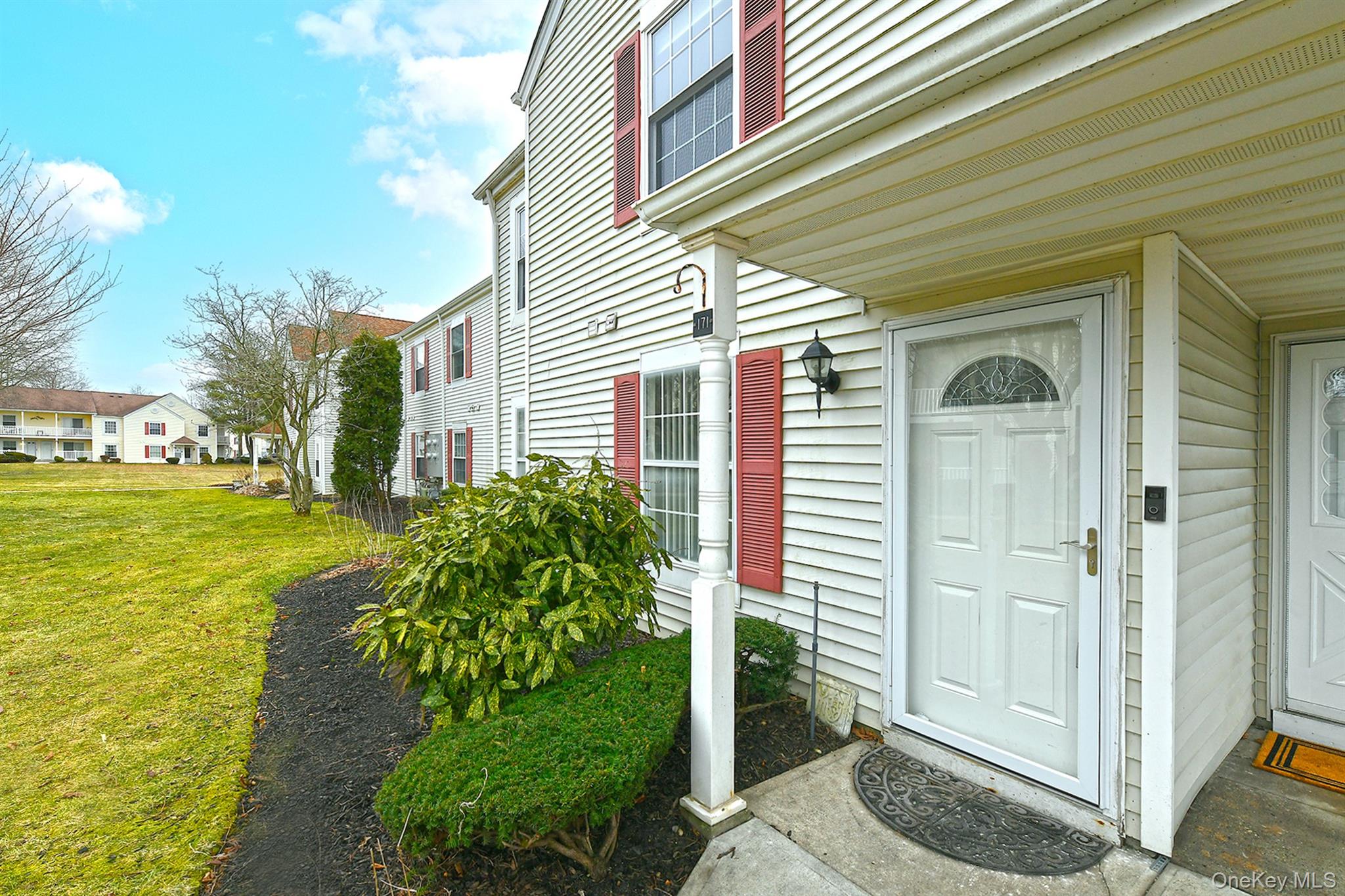 171 Fairview Circle, Middle Island, NY 11953