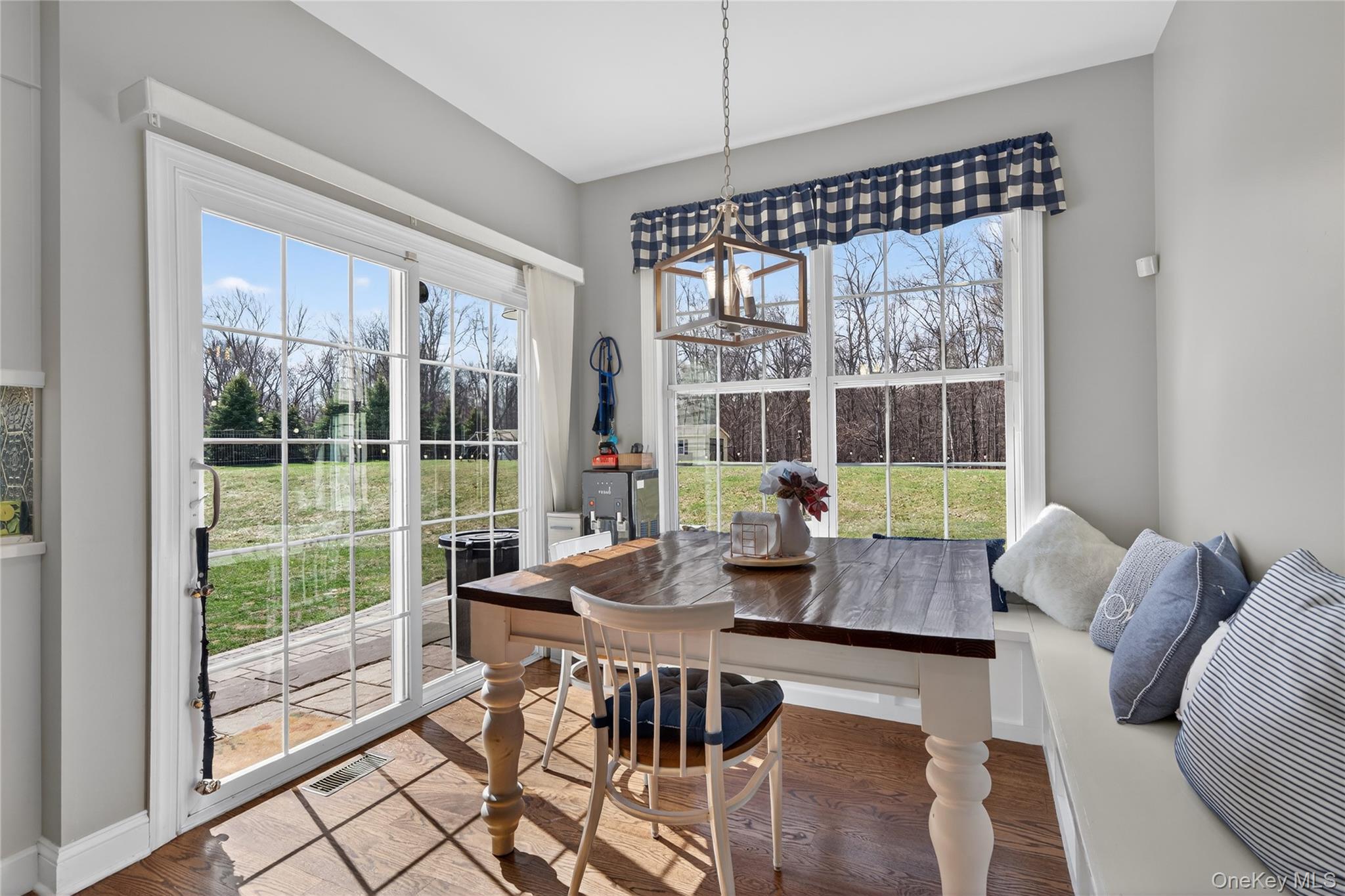 75 Luthien Forest Road, Rock Tavern, NY 12575