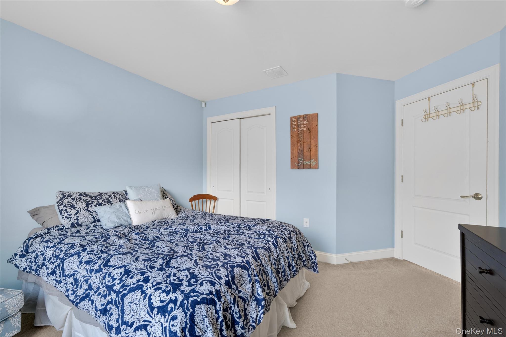 75 Luthien Forest Road, Rock Tavern, NY 12575