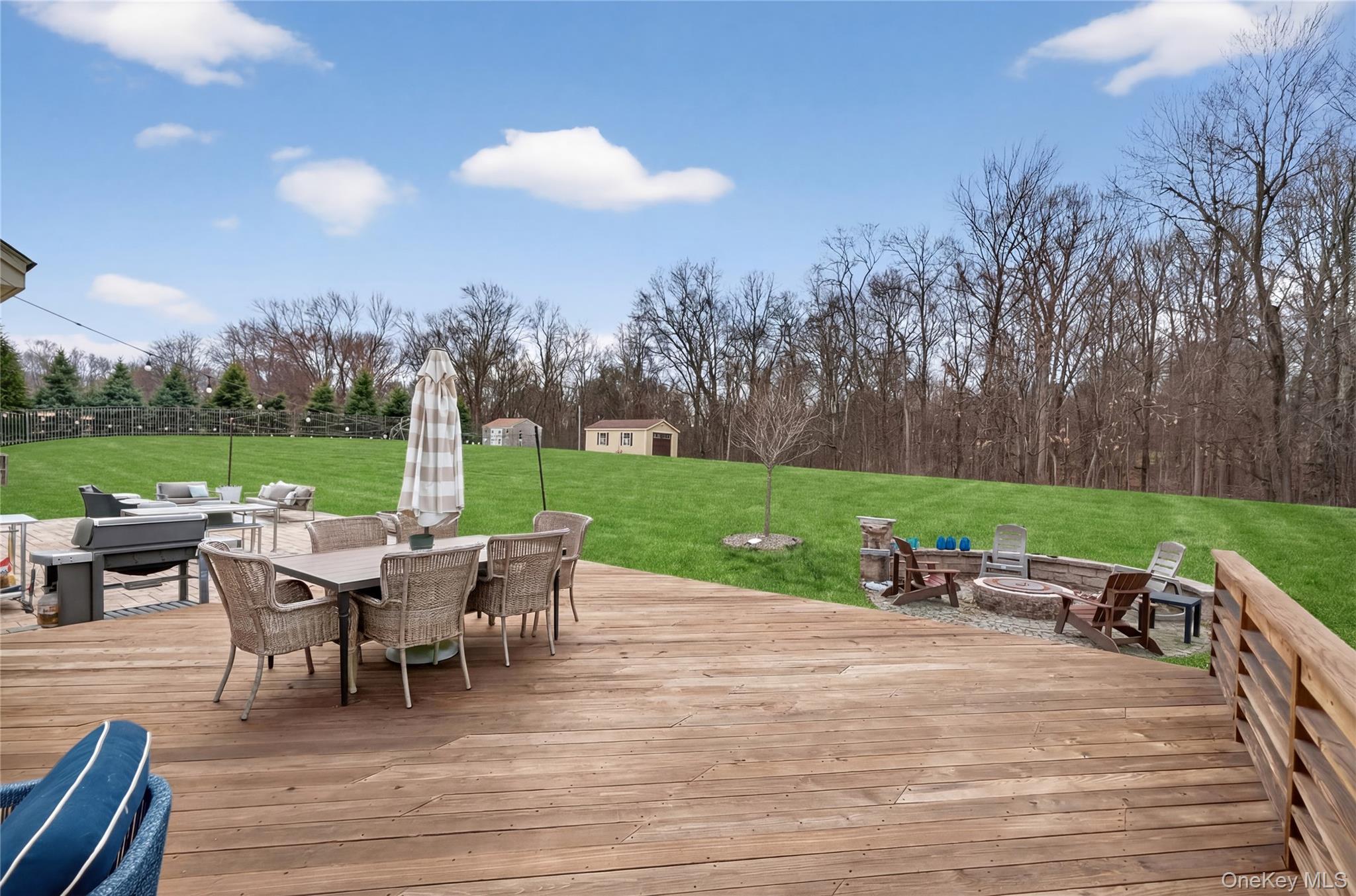 75 Luthien Forest Road, Rock Tavern, NY 12575