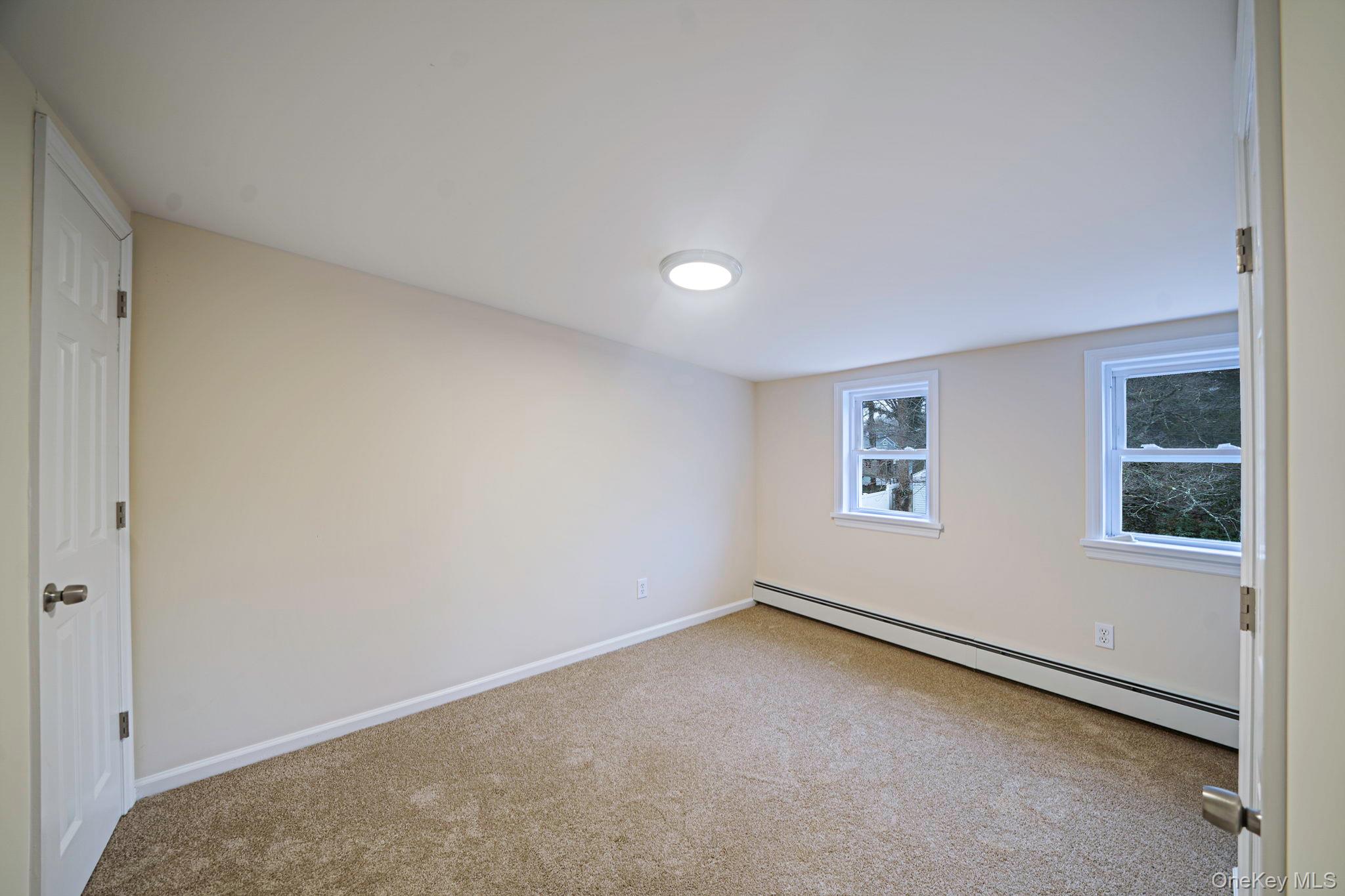 8 Florence Court, Huntington Station, NY 11746