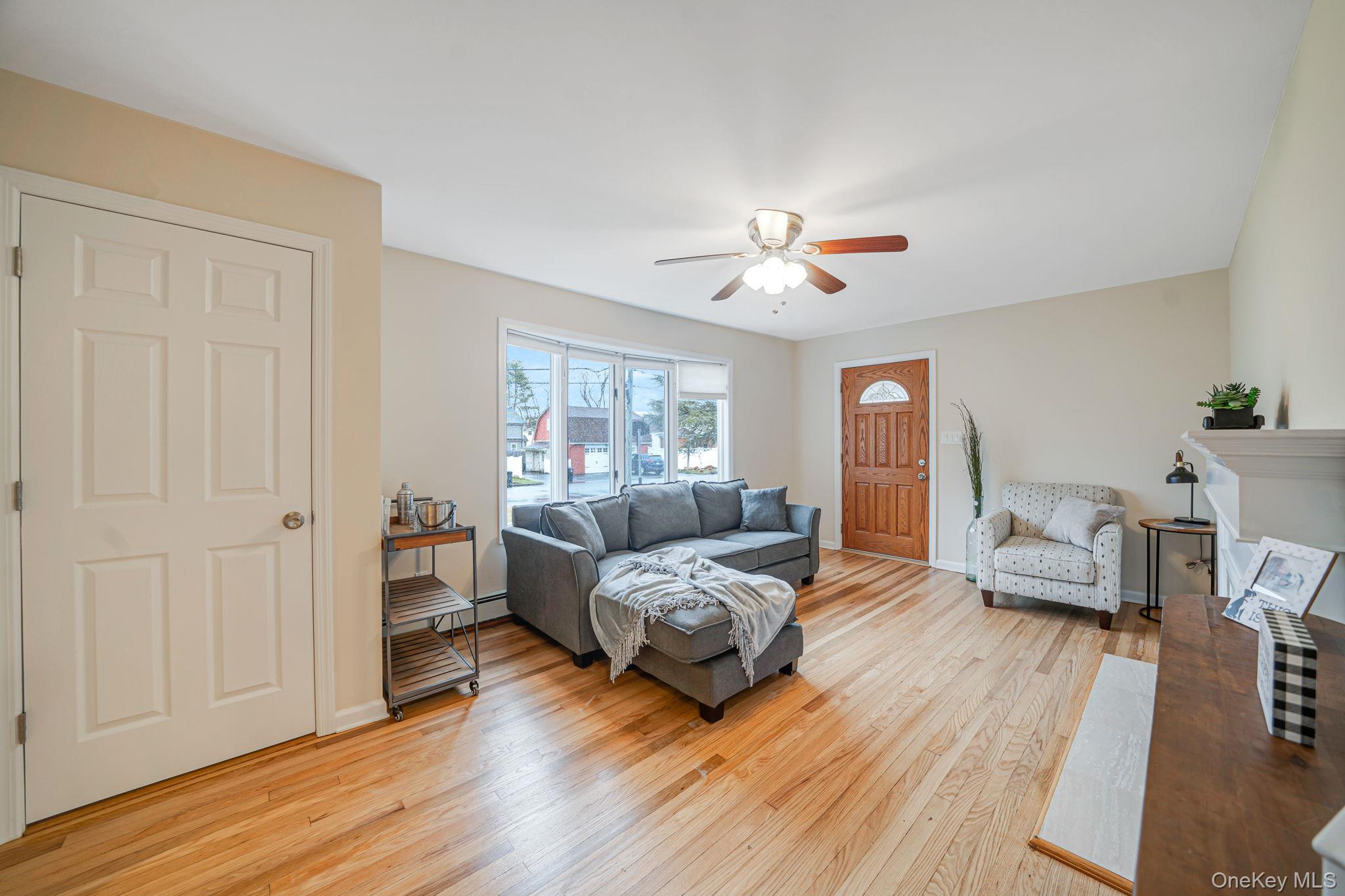 8 Florence Court, Huntington Station, NY 11746