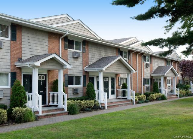 61 Ralph Avenue # L061, Babylon, NY 11704