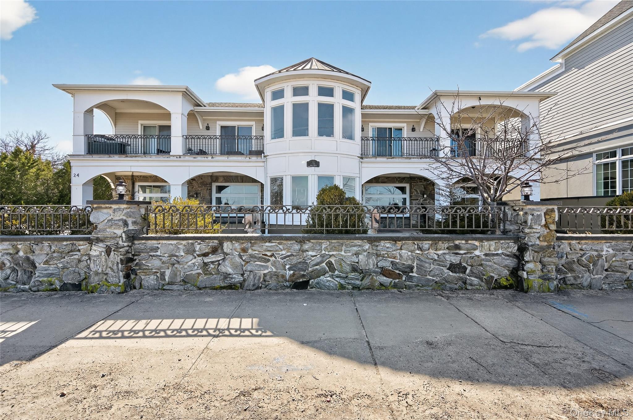 24 Bayville Avenue # 1, Bayville, NY 11709