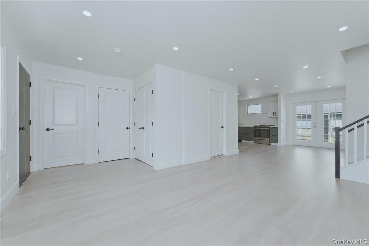 1895 Park Street, Atlantic Beach, NY 11509