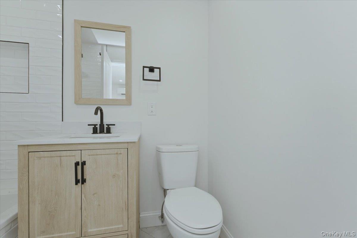 1895 Park Street, Atlantic Beach, NY 11509