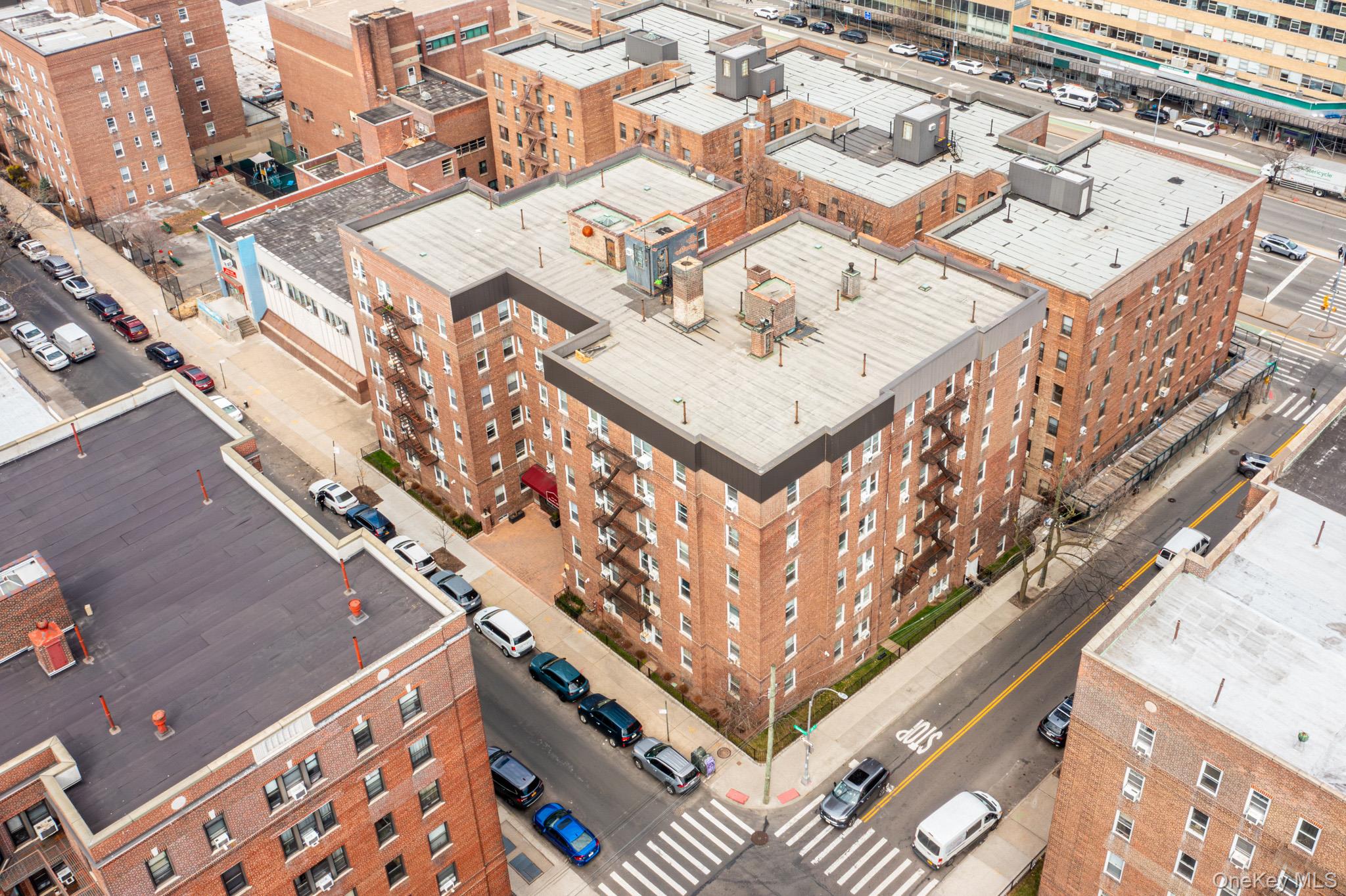 64-85 Saunders Street # A9, Rego Park, NY 11375