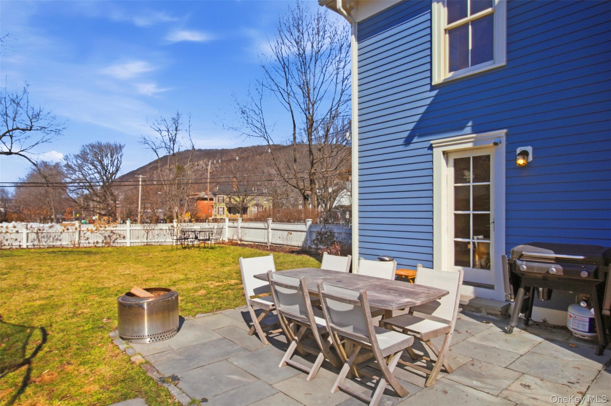 25 Chestnut Street, Cold Spring, NY 10516