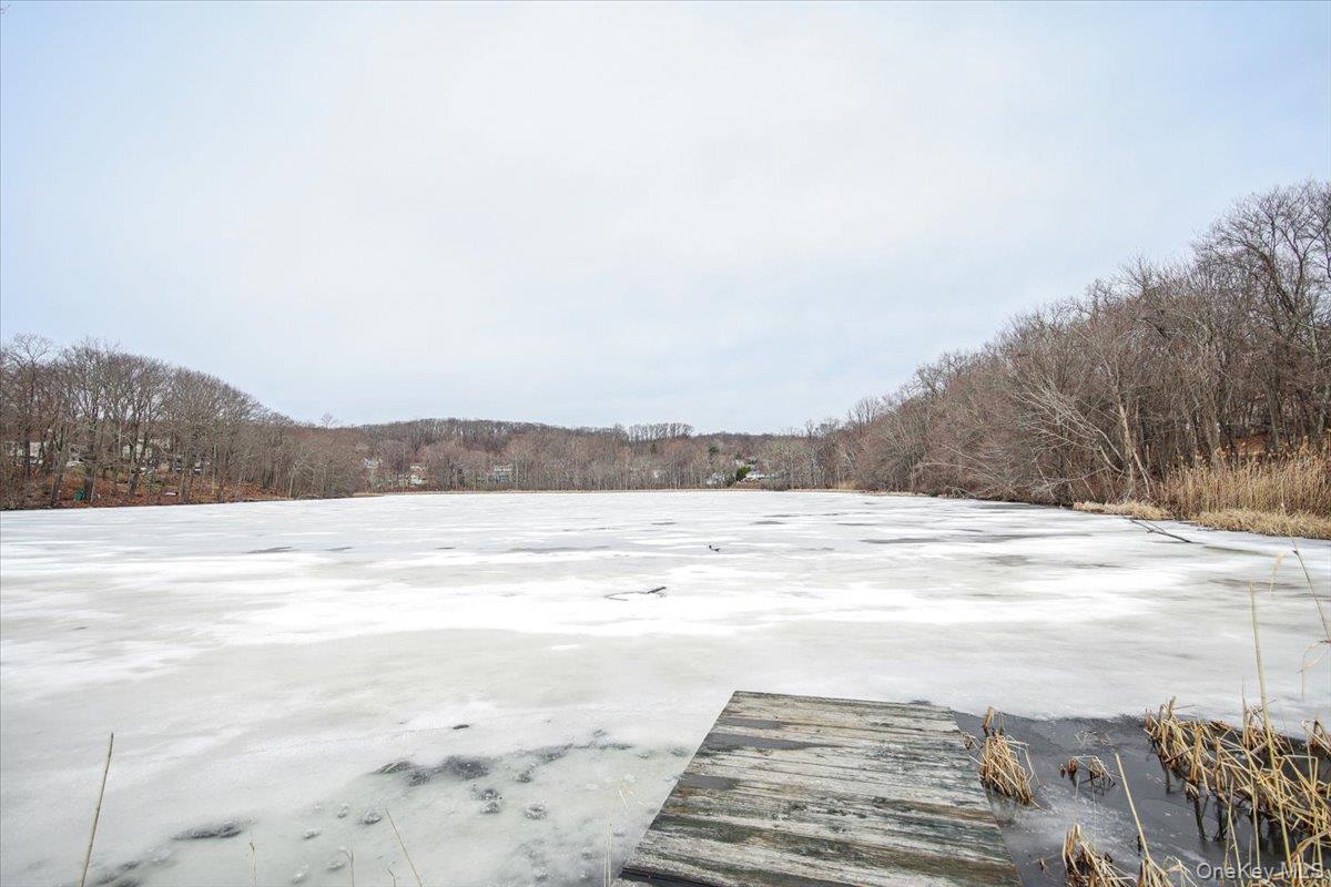 322 Lakeview Street, Mahopac, NY 10541