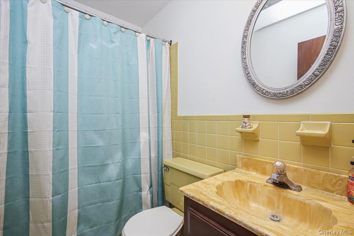 322 Lakeview Street, Mahopac, NY 10541