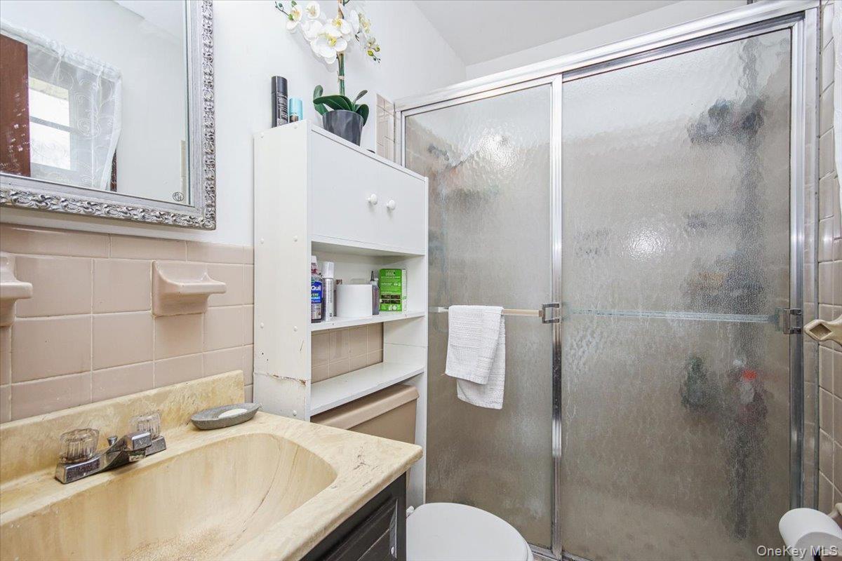 322 Lakeview Street, Mahopac, NY 10541