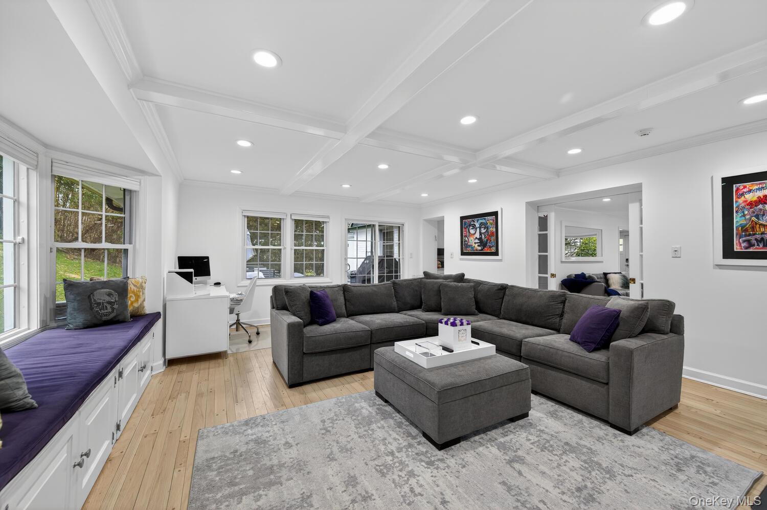 65 Circle Drive, Roslyn Heights, NY 11577