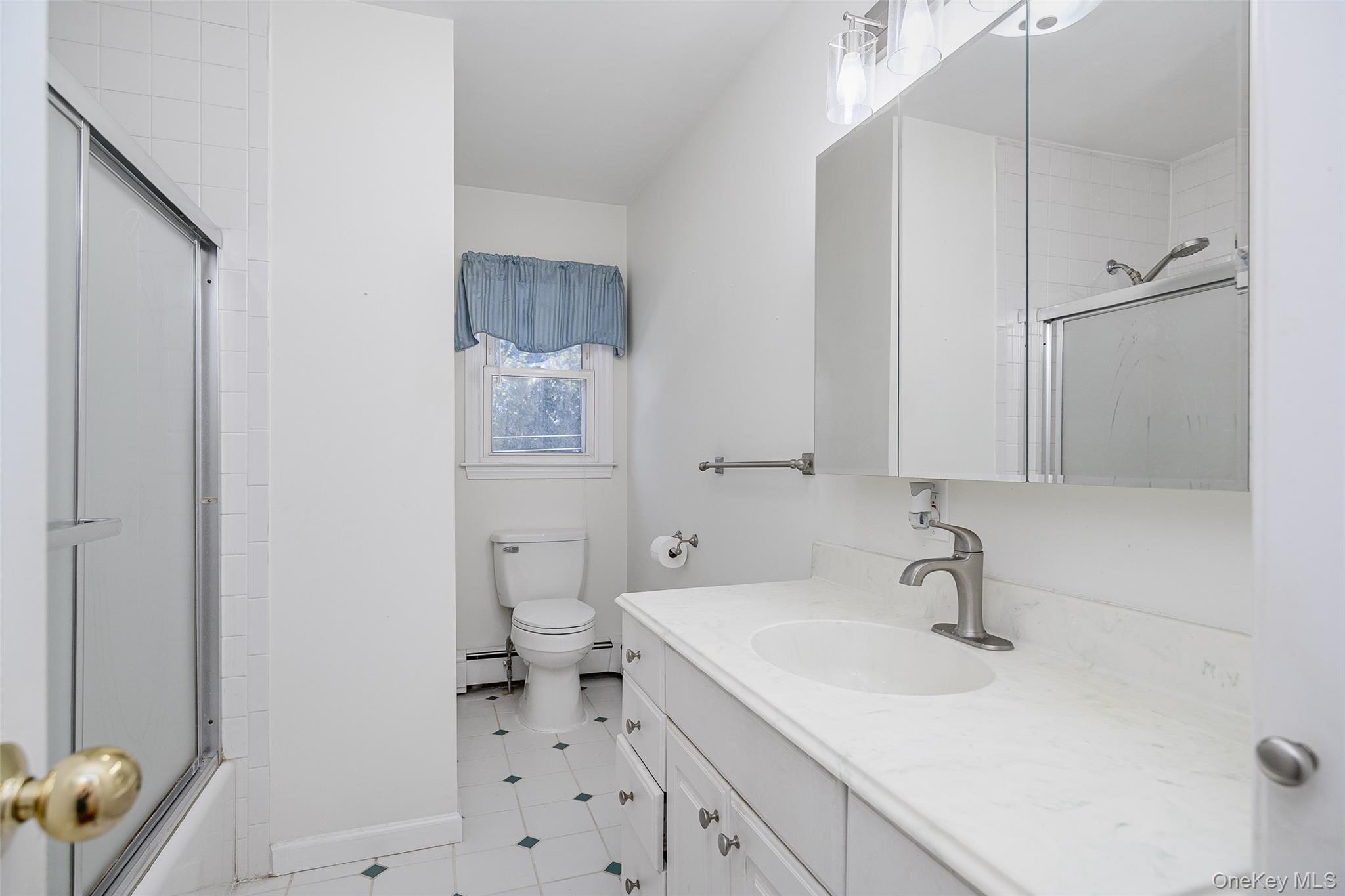 7 Bittersweet Dr, Danbury, Call Listing Agent, CT 06811