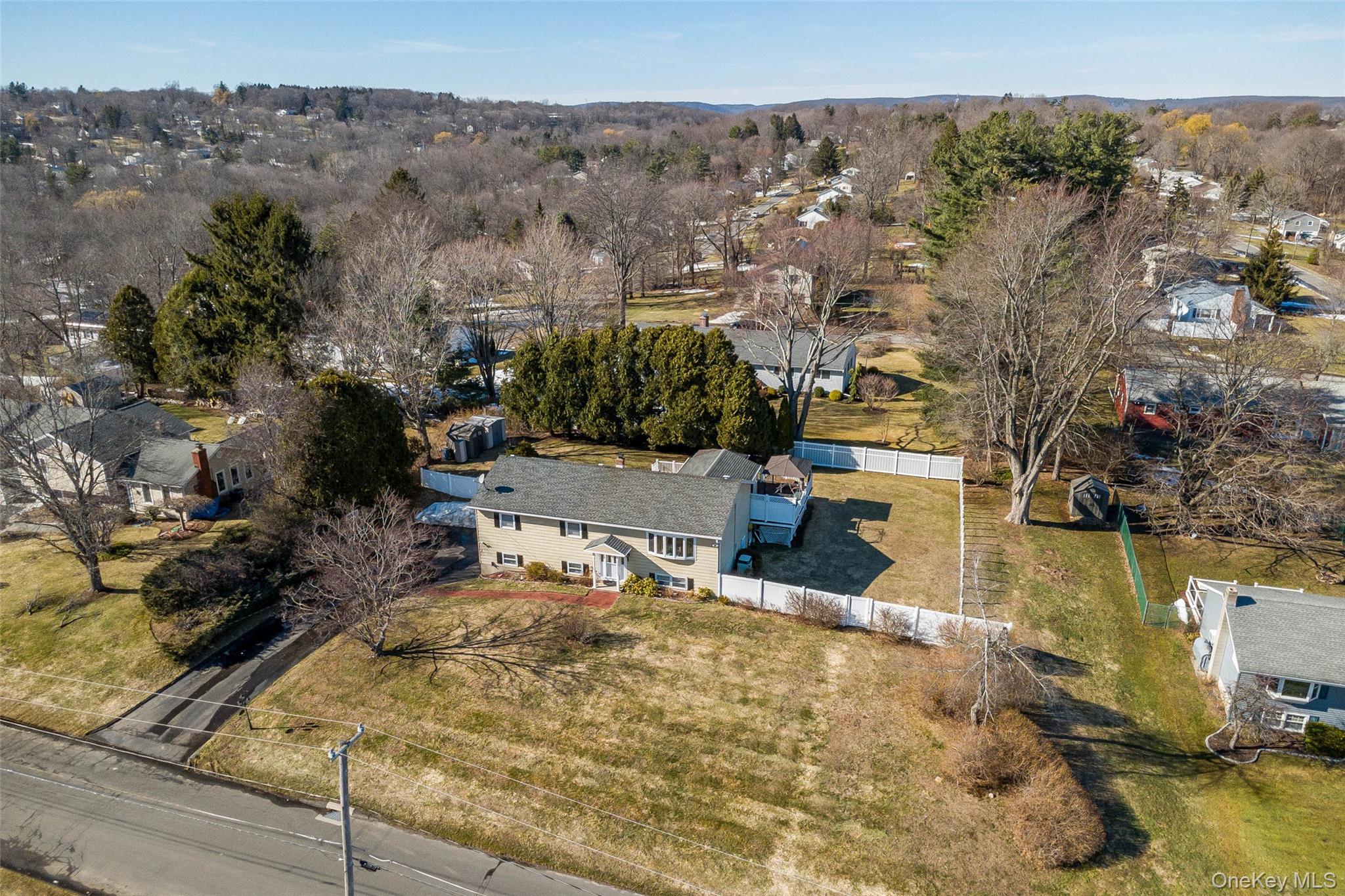 7 Bittersweet Dr, Danbury, Call Listing Agent, CT 06811