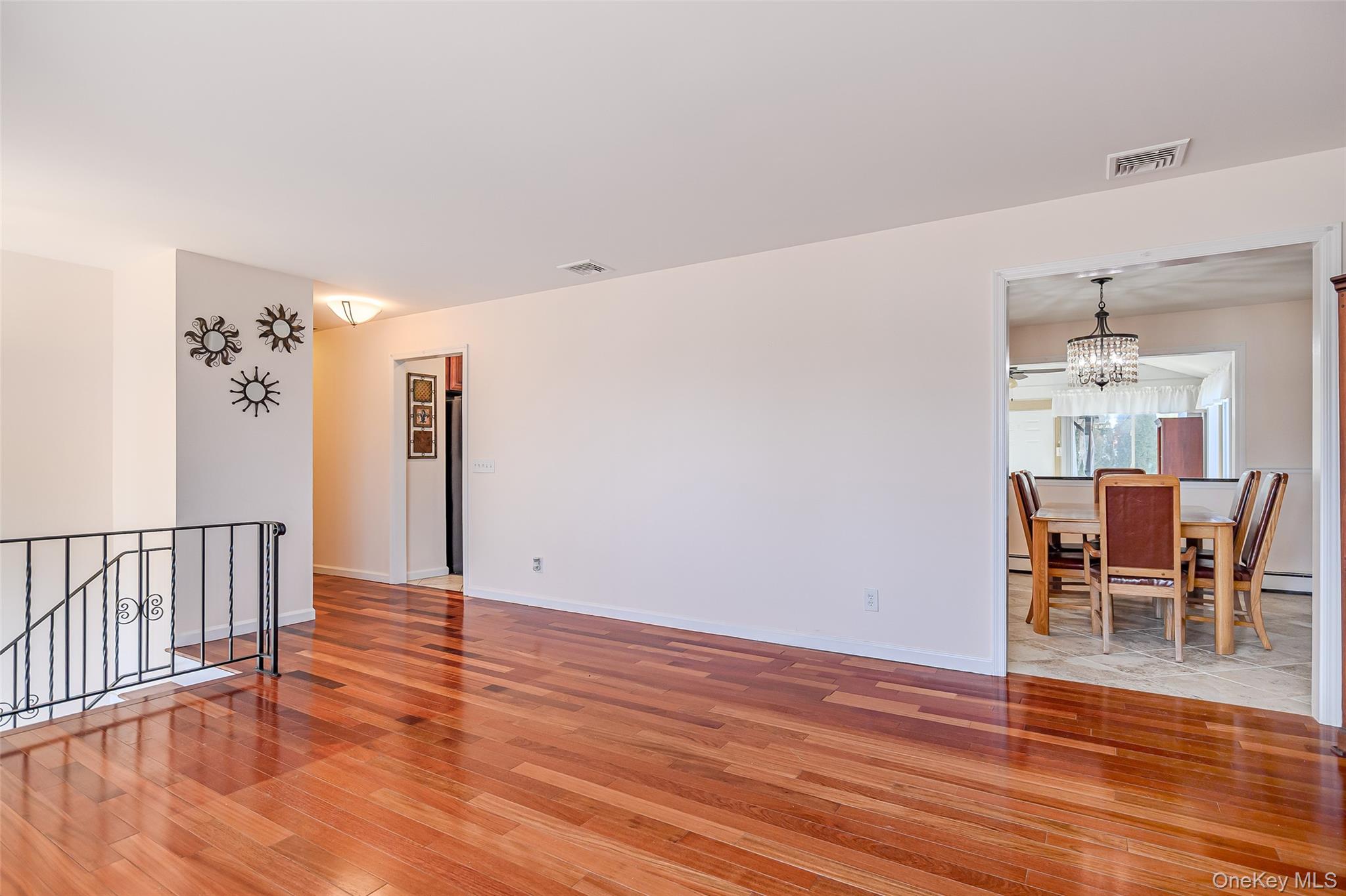 7 Bittersweet Dr, Danbury, Call Listing Agent, CT 06811