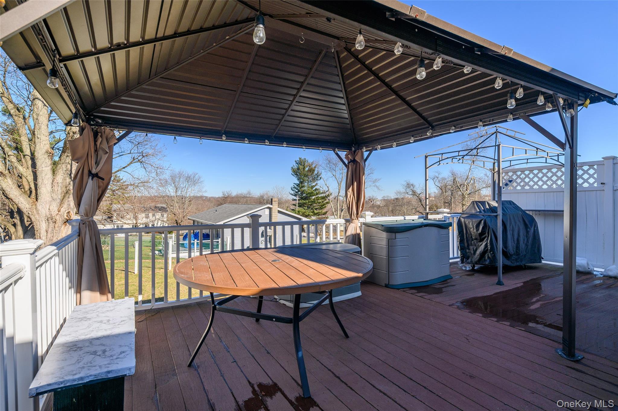 7 Bittersweet Dr, Danbury, Call Listing Agent, CT 06811