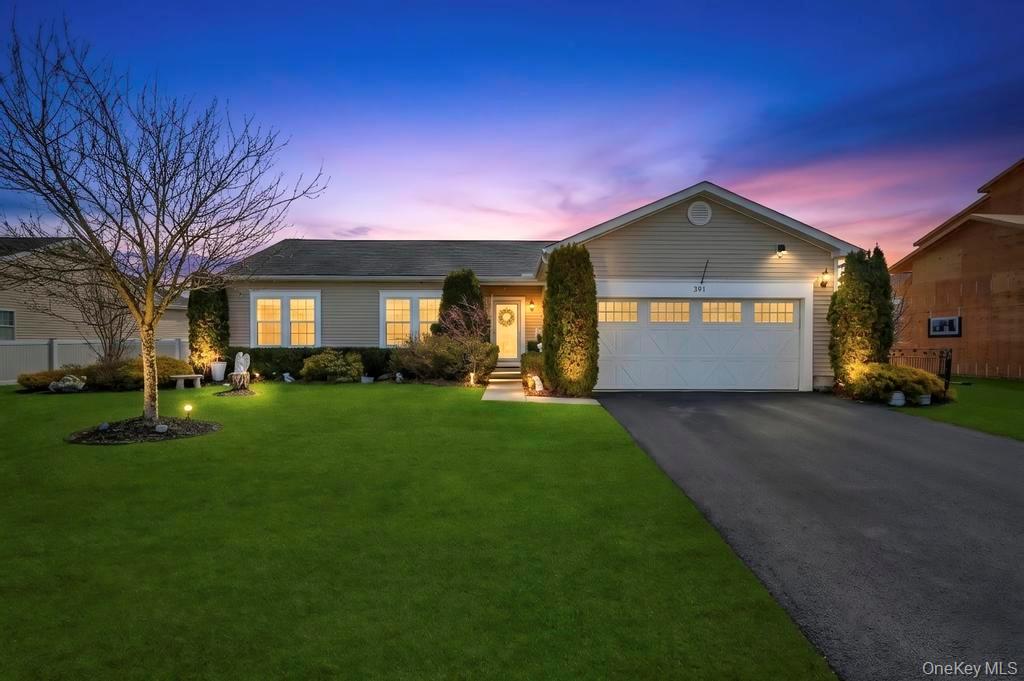 191 Flower Road, Shirley, NY 11967