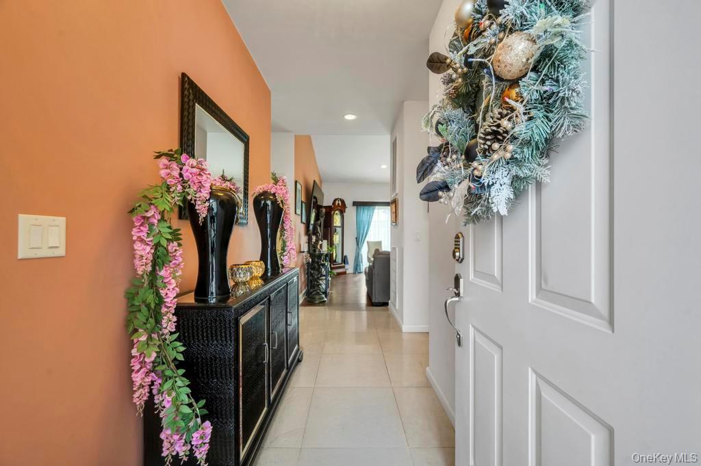 191 Flower Road, Shirley, NY 11967