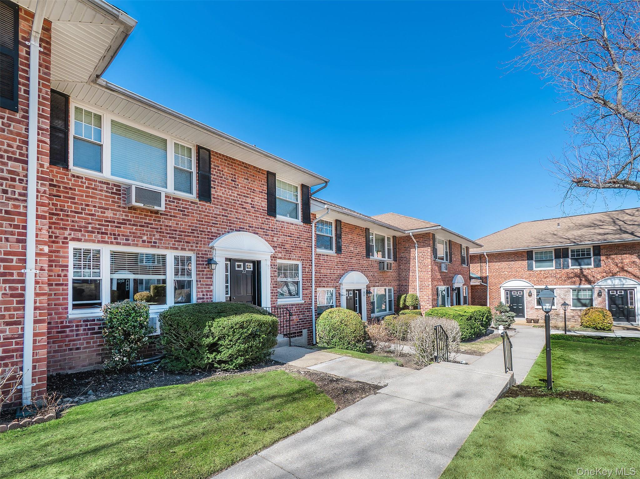 22 Madison Park # L, Port Washington, NY 11050