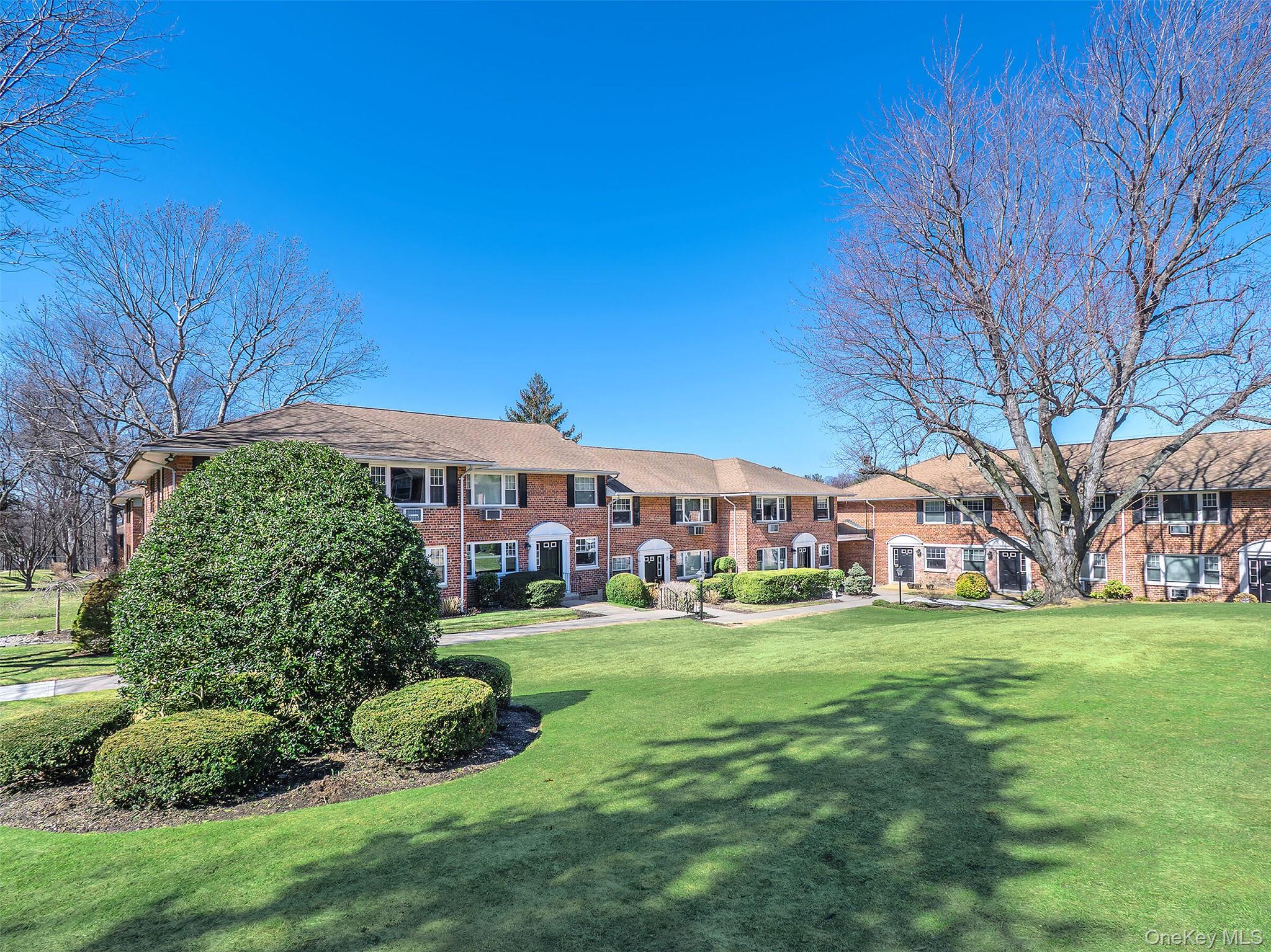 22 Madison Park # L, Port Washington, NY 11050