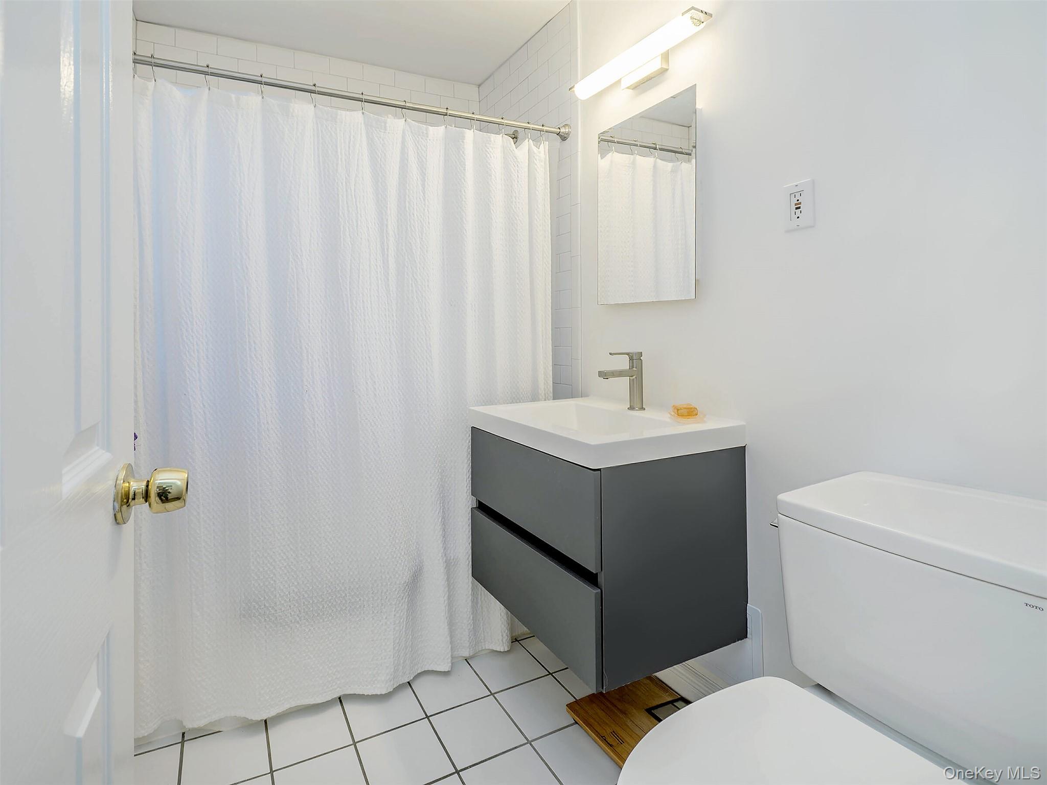 22 Madison Park # L, Port Washington, NY 11050