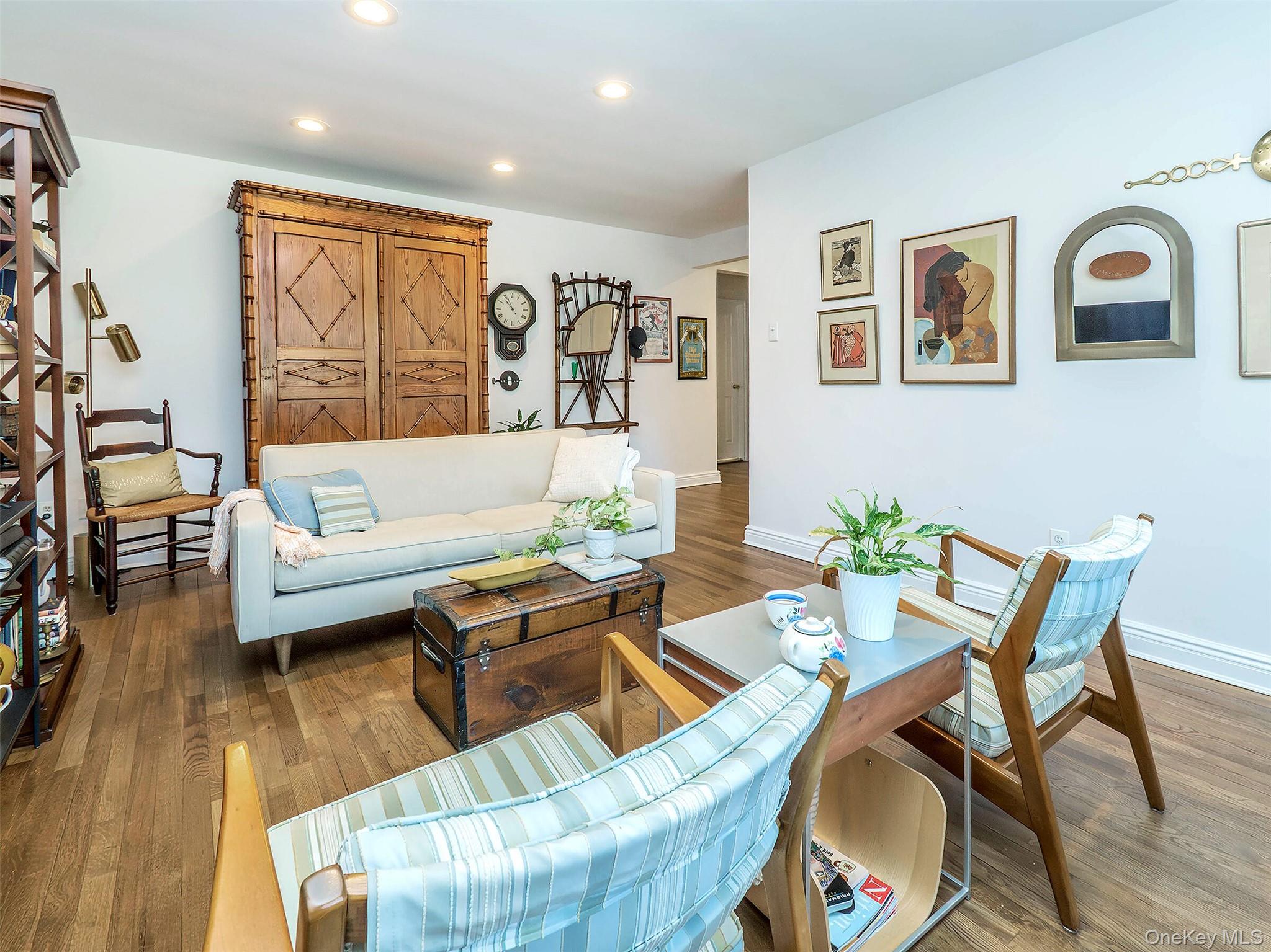 22 Madison Park # L, Port Washington, NY 11050