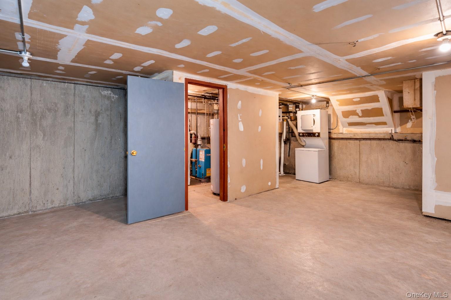 2524 West Street, Brooklyn, NY 11223