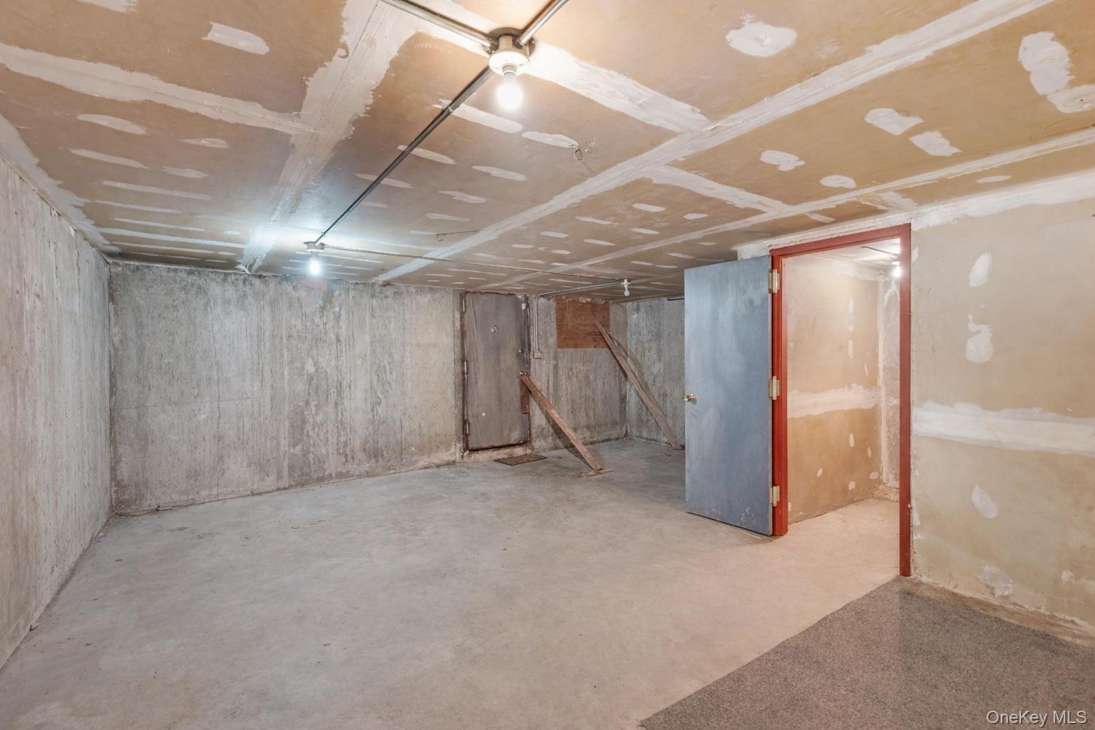 2524 West Street, Brooklyn, NY 11223