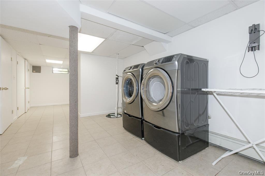 43 ELM Street, Great Neck, NY 11021