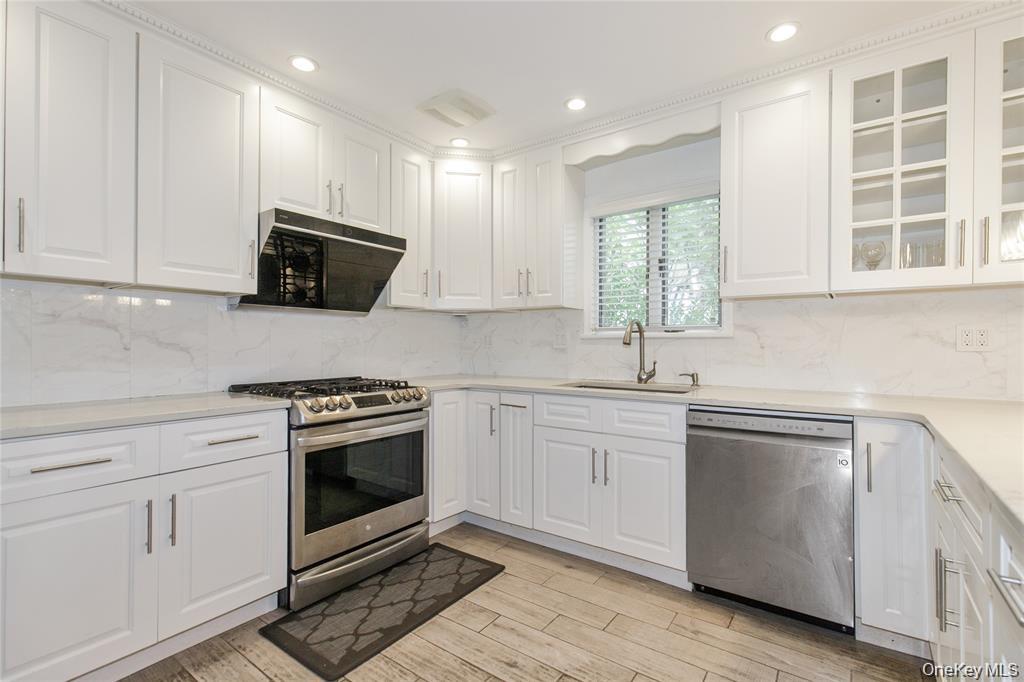 43 ELM Street, Great Neck, NY 11021