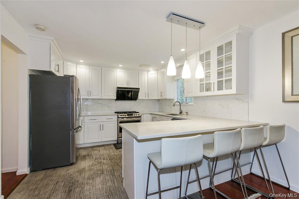 43 ELM Street, Great Neck, NY 11021