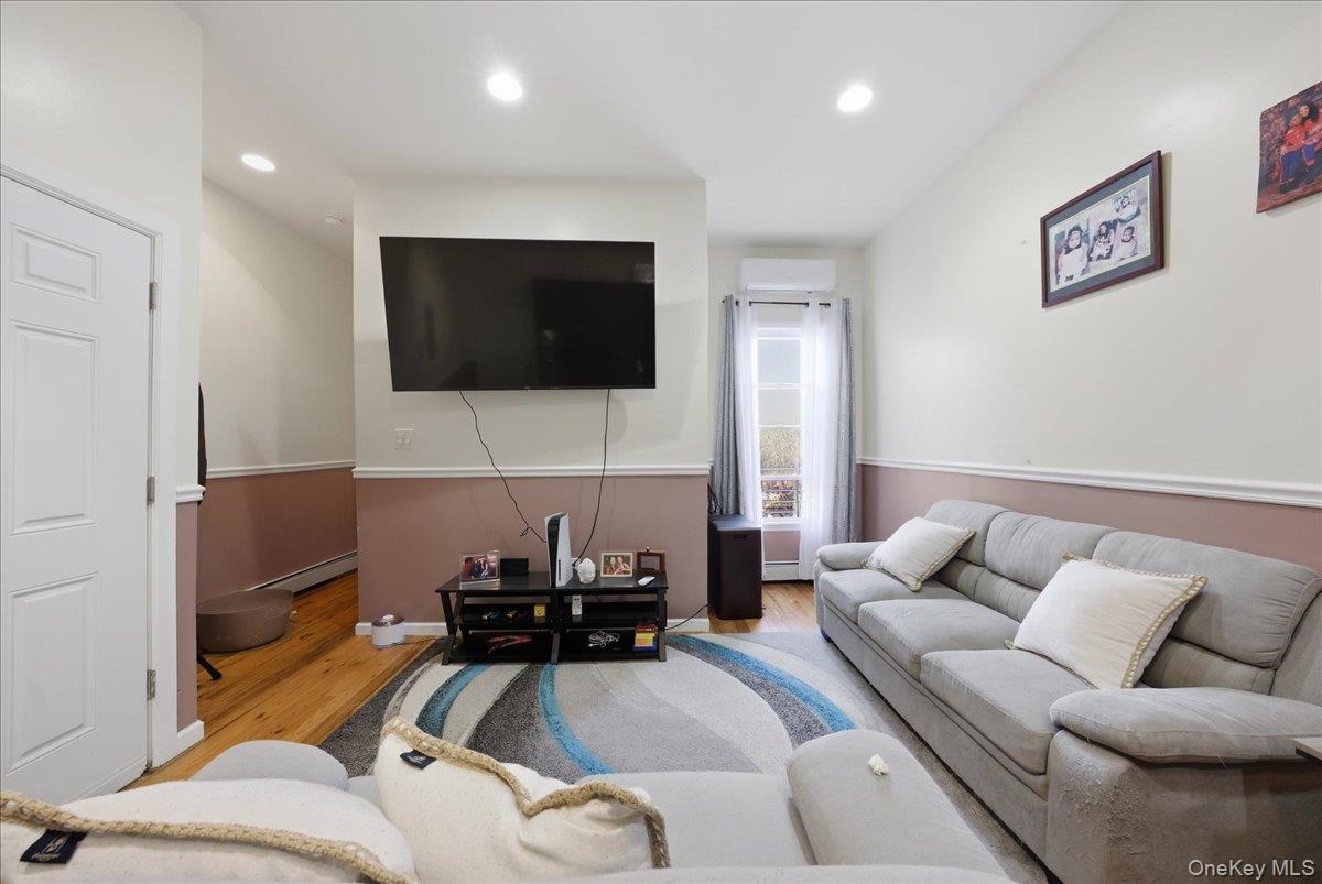 1268 Findlay Avenue, Bronx, NY 10456