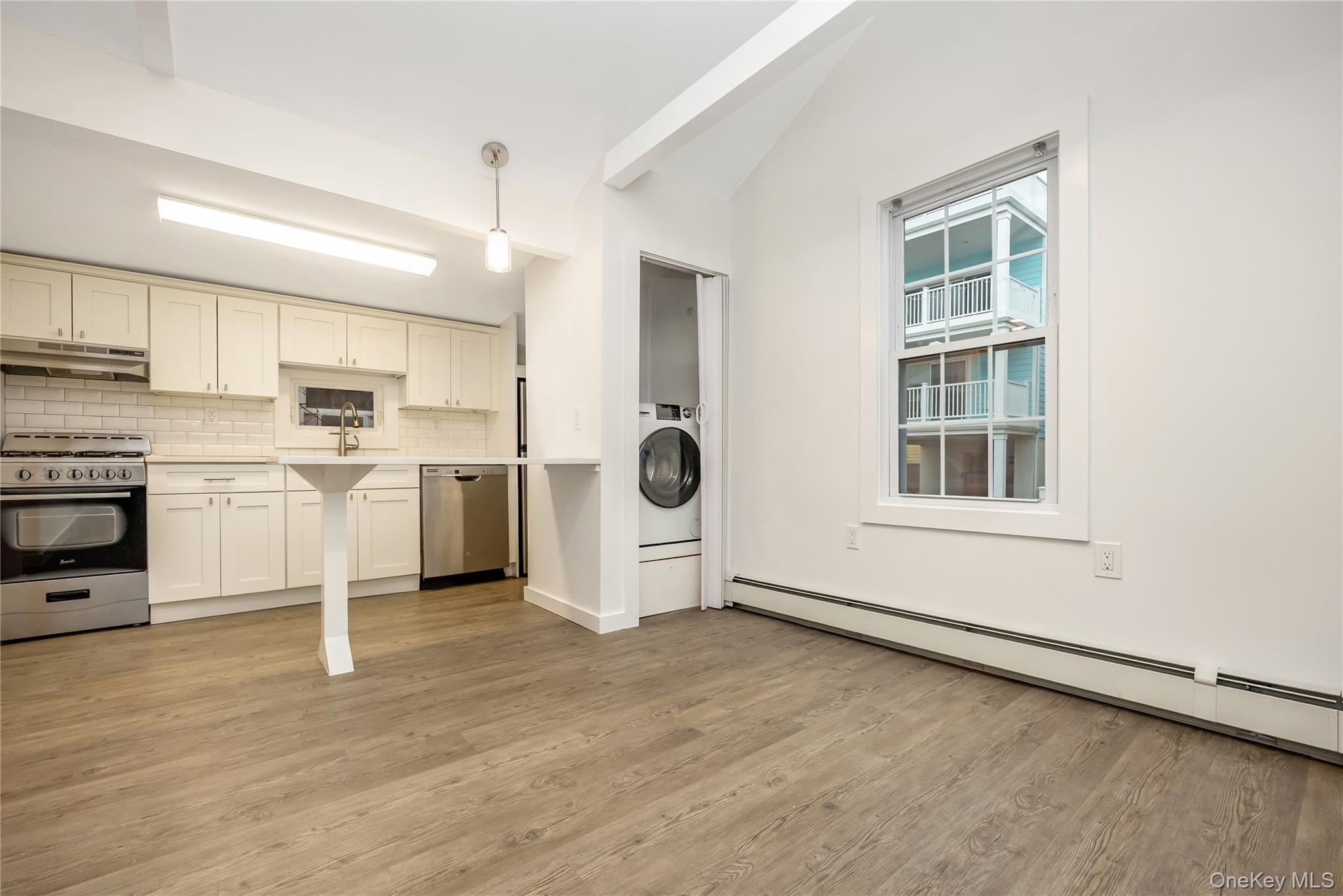 195 Oceanview, Long Beach, NY 11561