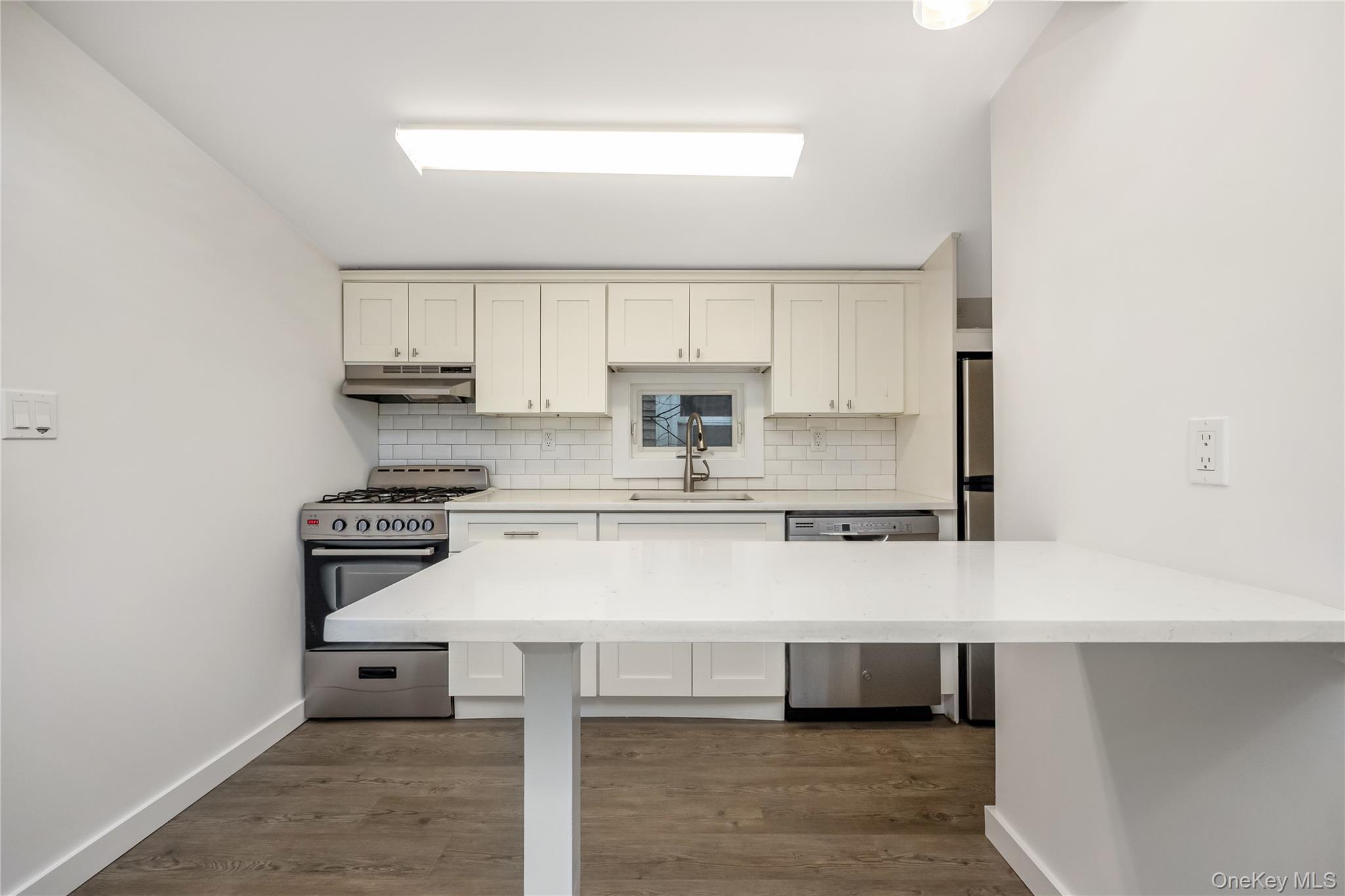 195 Oceanview, Long Beach, NY 11561